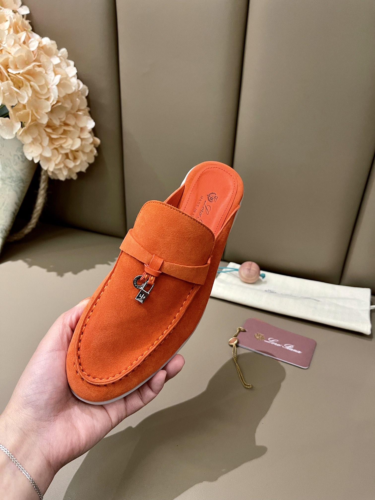 Loro Piana shoes 253 - vstockx