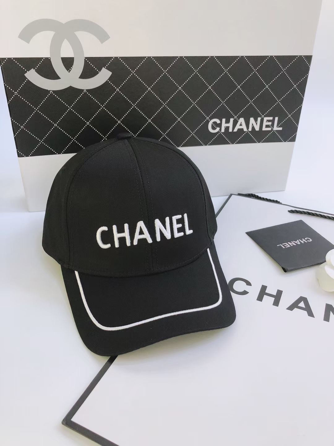 Hat Chanel 6 - vstockx