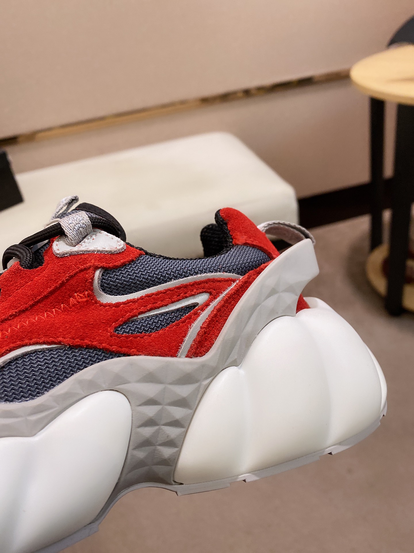 MCM Low Top Logo Lace-up Sneakers 7 - vstockx