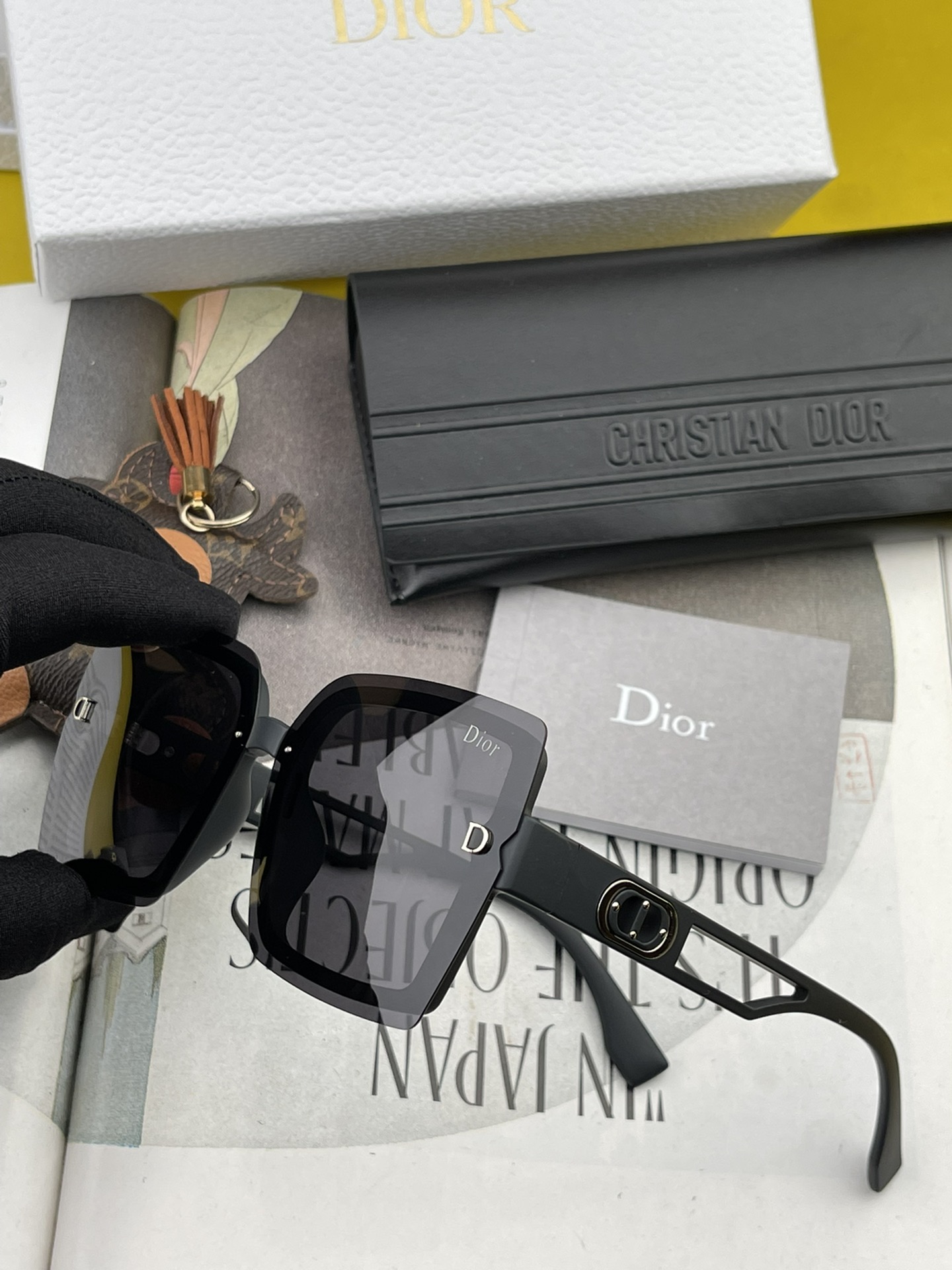 sunglasses Dior D2292 - vstockx