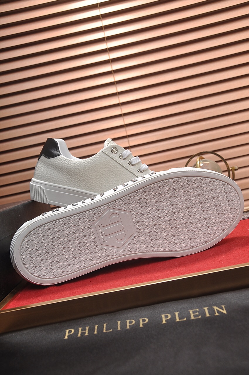 Philipp Plein Low Top Sneakers 23 - vstockx