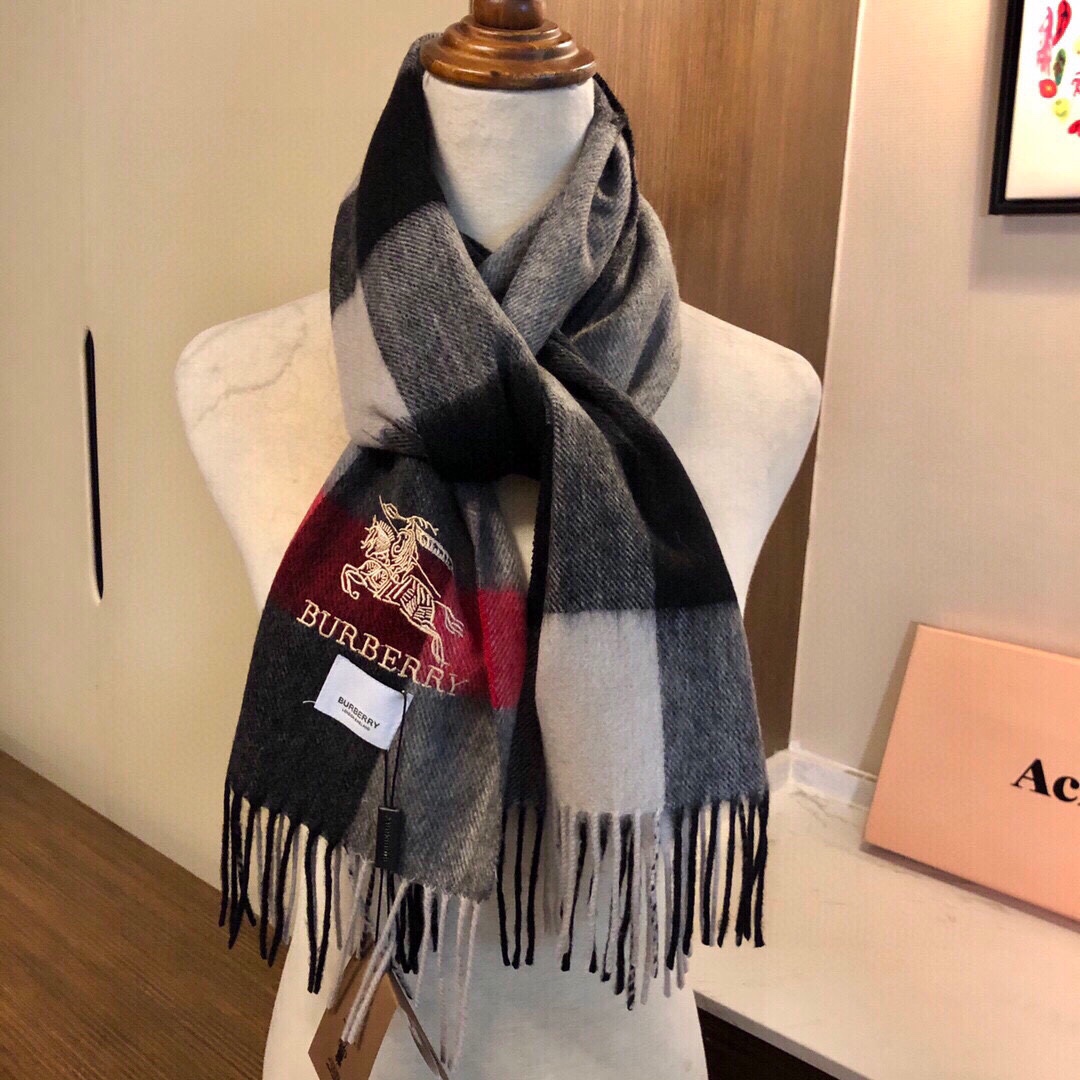 Streetwear Scarf Burberry 329071 size:180*35cm - vstockx