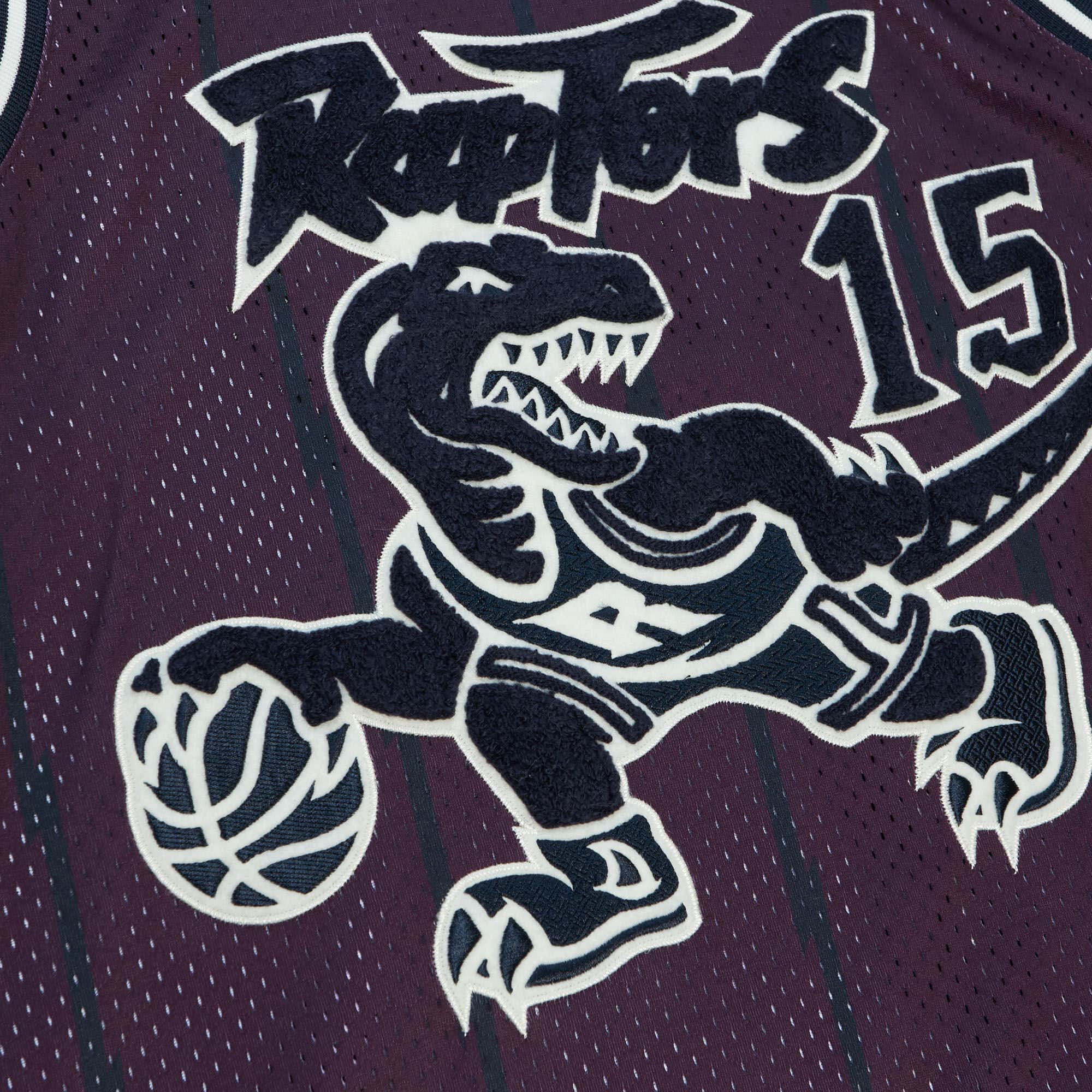 Off Court Chenille Swingman Vince Carter Toronto Raptors 1998-99 Jersey - vstockx