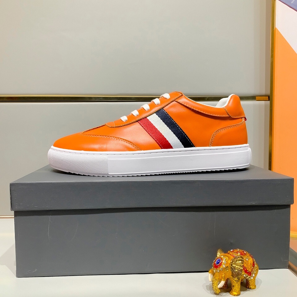 Thom Browne Low Top Sneaker 18 - vstockx