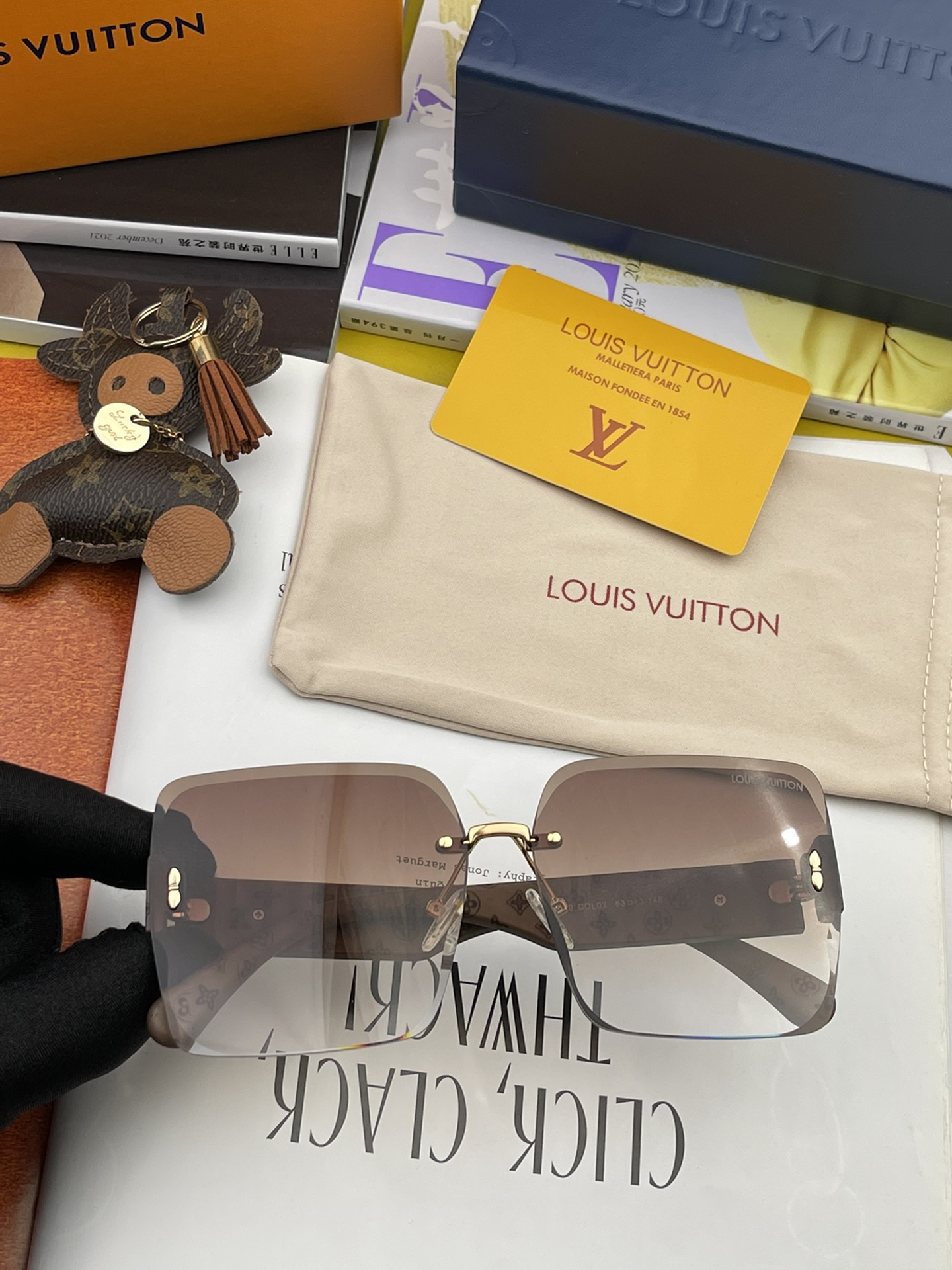 Sunglasses Louis Vuitton L1022 - vstockx