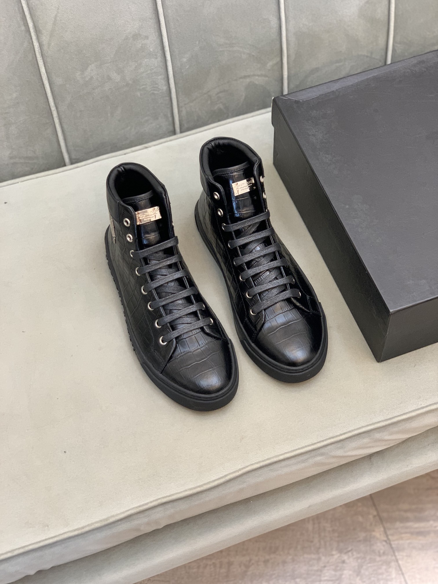 Philipp Plein High Top Sneakers 5 - vstockx