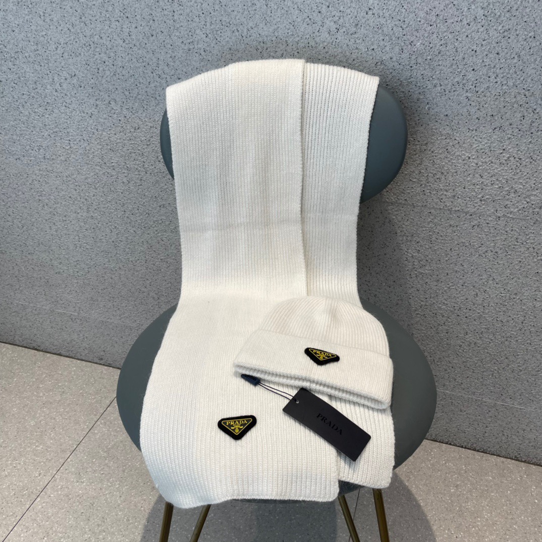 Hat & Scarf Prada 4 - vstockx