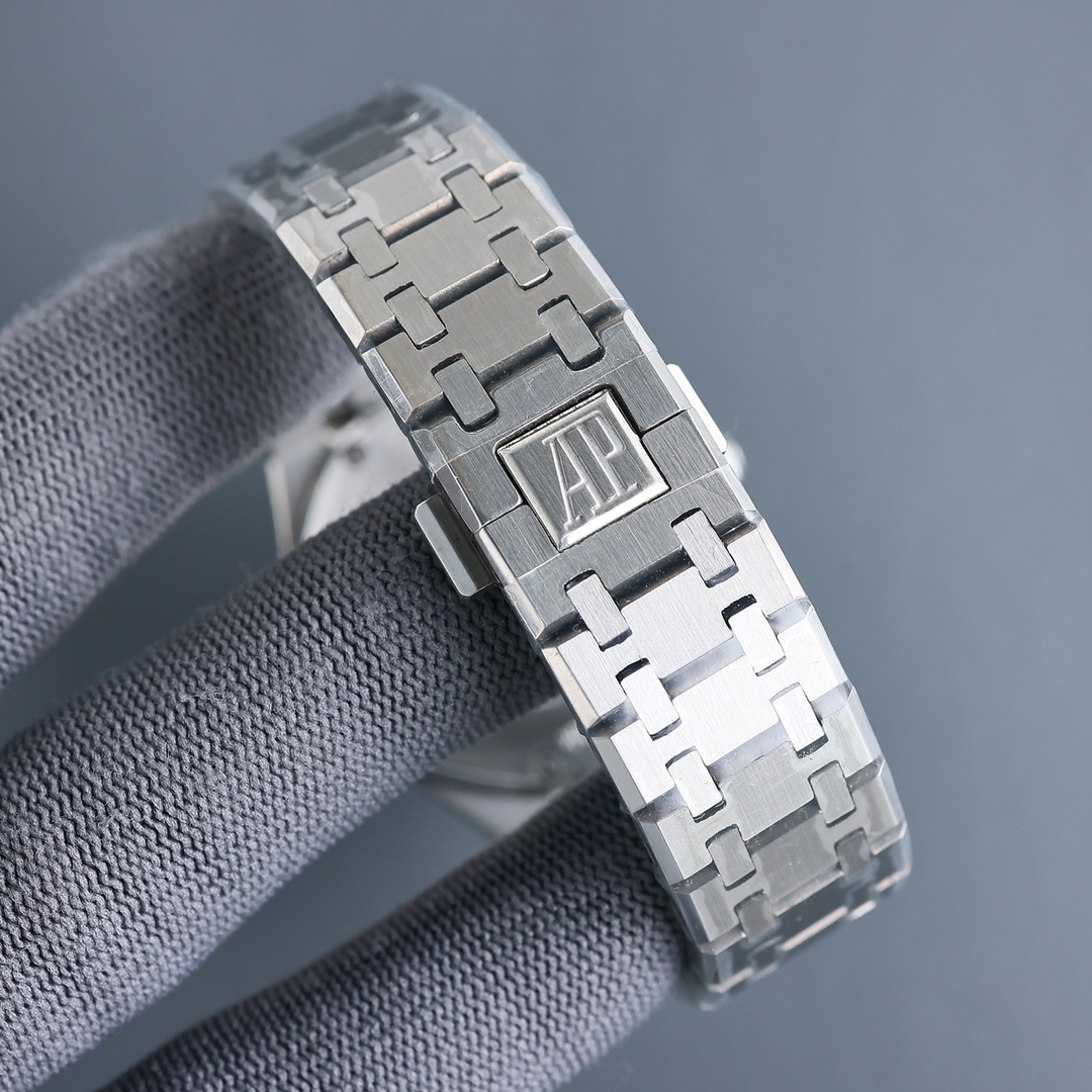 Watches AudemarsPiguet 323082 size:41*12 mm - vstockx