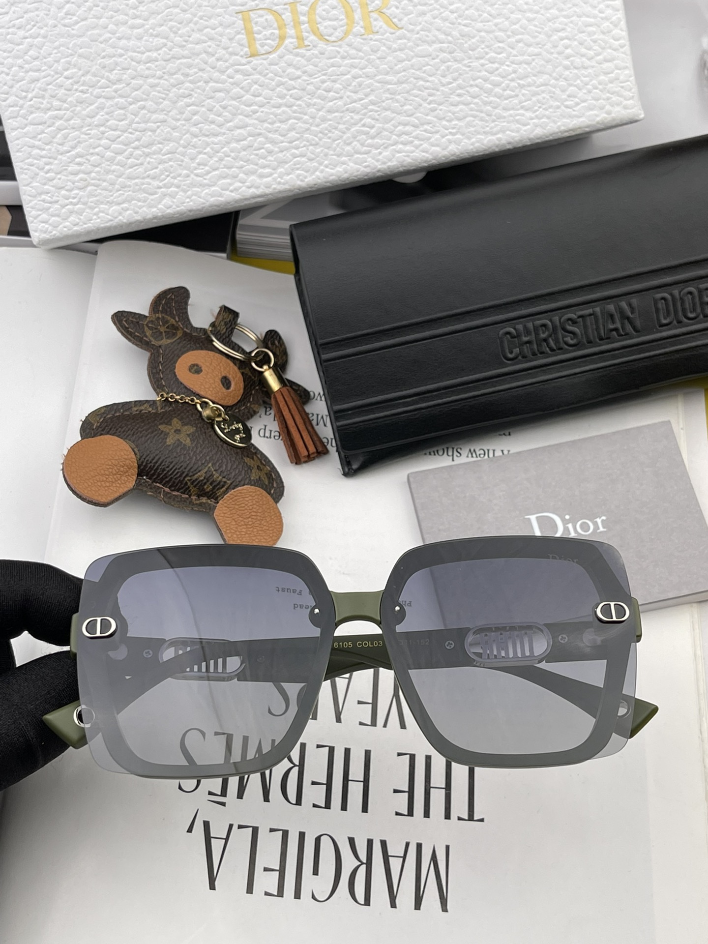 sunglasses Dior CD5610 - vstockx