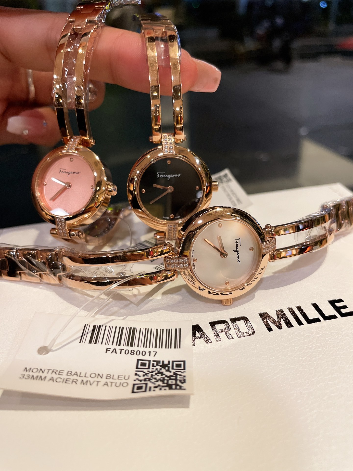 Watches Ferragamo 329768 size:26mm - vstockx