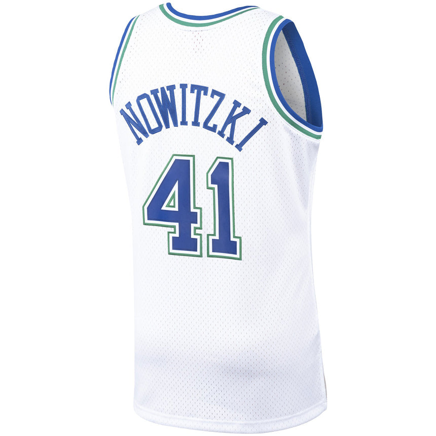 Men's Dirk Nowitzki Dallas Mavericks Mitchell & Ness 1998-99 Hardwood Classics Swingman Jersey - White - vstockx