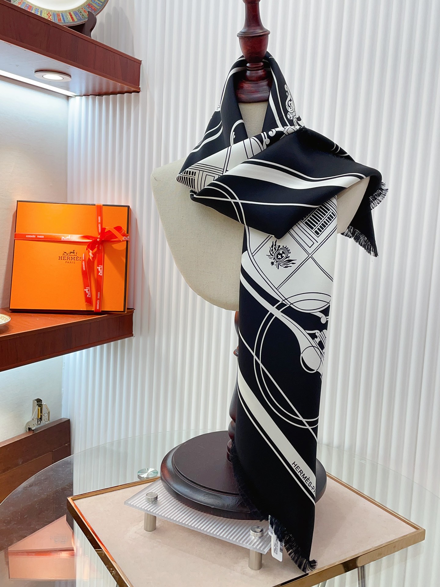 Streetwear Scarf Hermes 328802 size:90*90 - vstockx