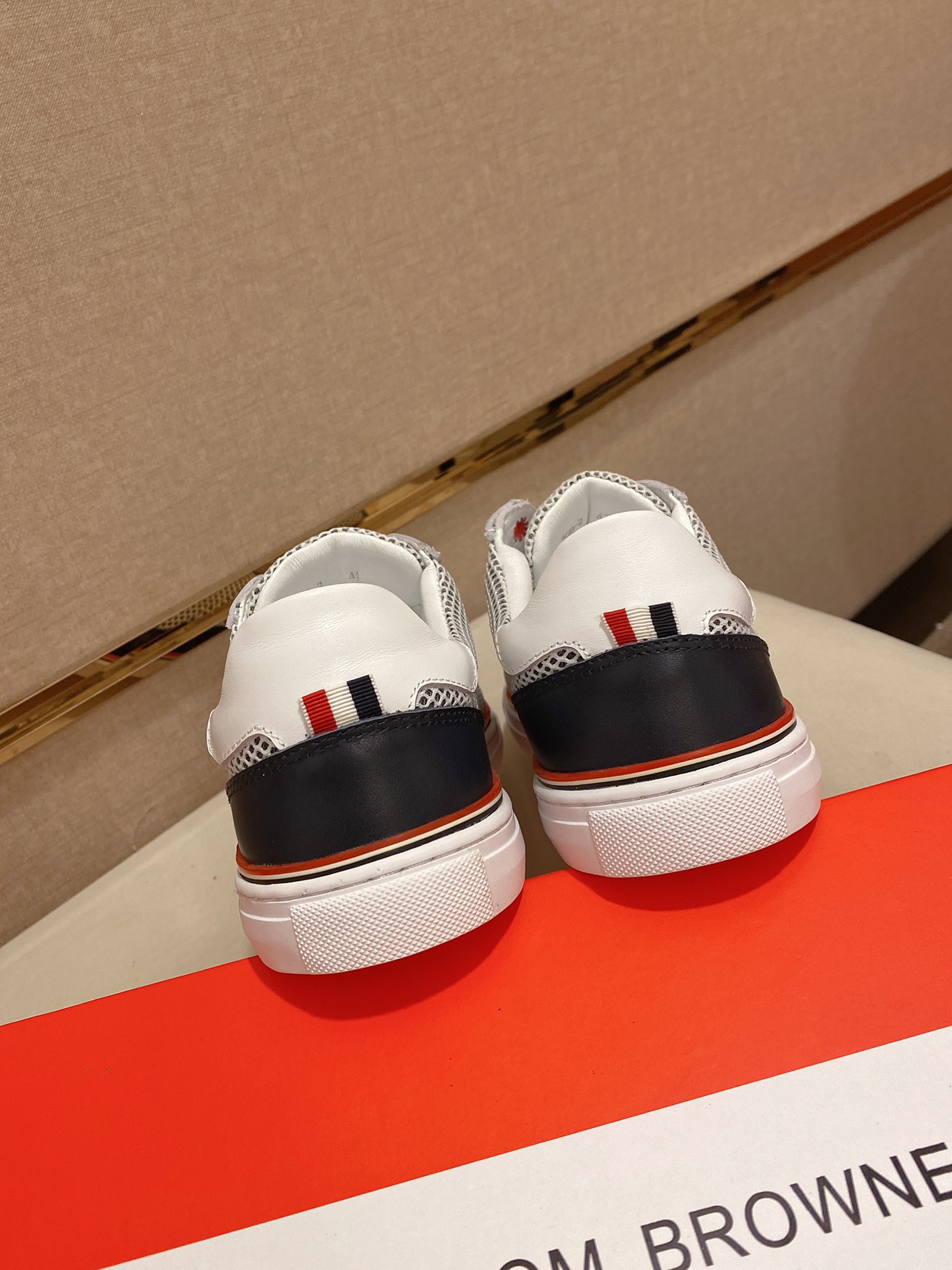 Thom Browne Low Top Sneaker 14 - vstockx