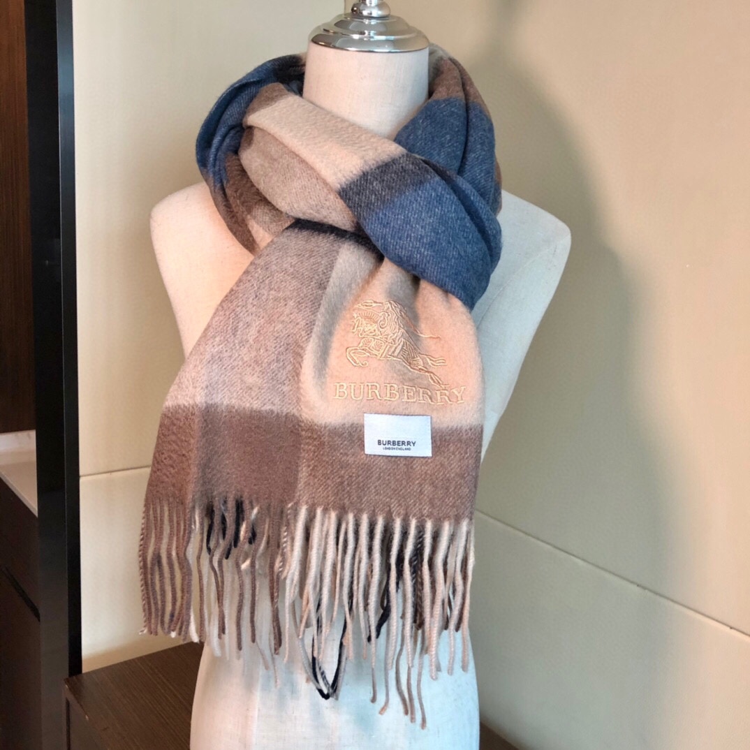 Streetwear Scarf Burberry 329080 size:70x200cm - vstockx