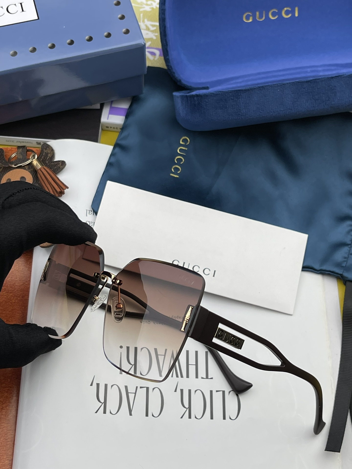 Sunglasses Gucci G1322 - vstockx