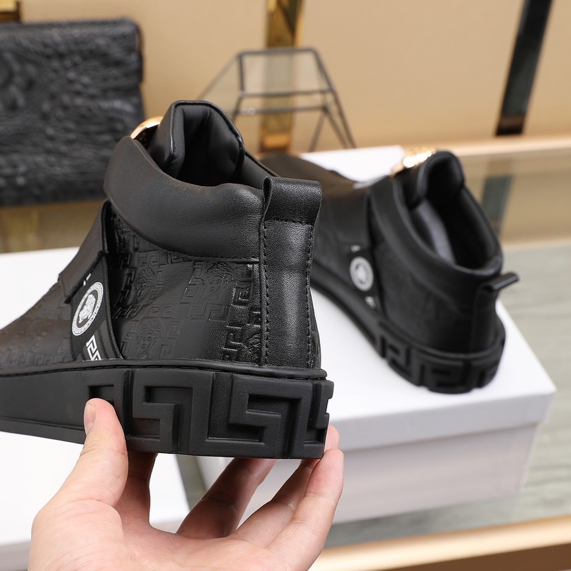 Versace High Top Sneaker 6 - vstockx