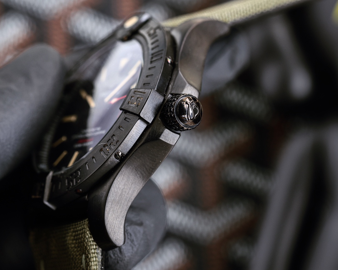 Watches BREITLING 323201 size:43*13 mm - vstockx