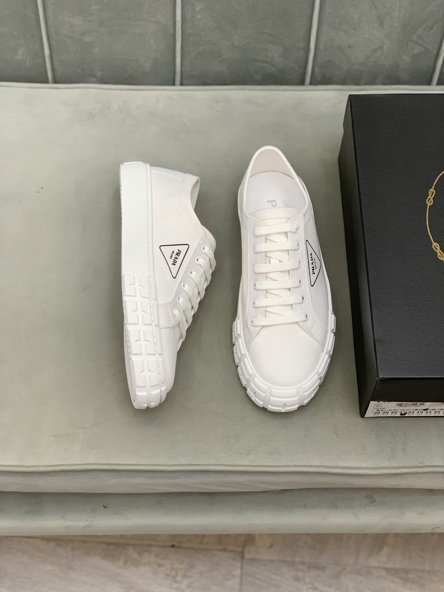 Prada Wheel Cassetta sneaker 3 - vstockx