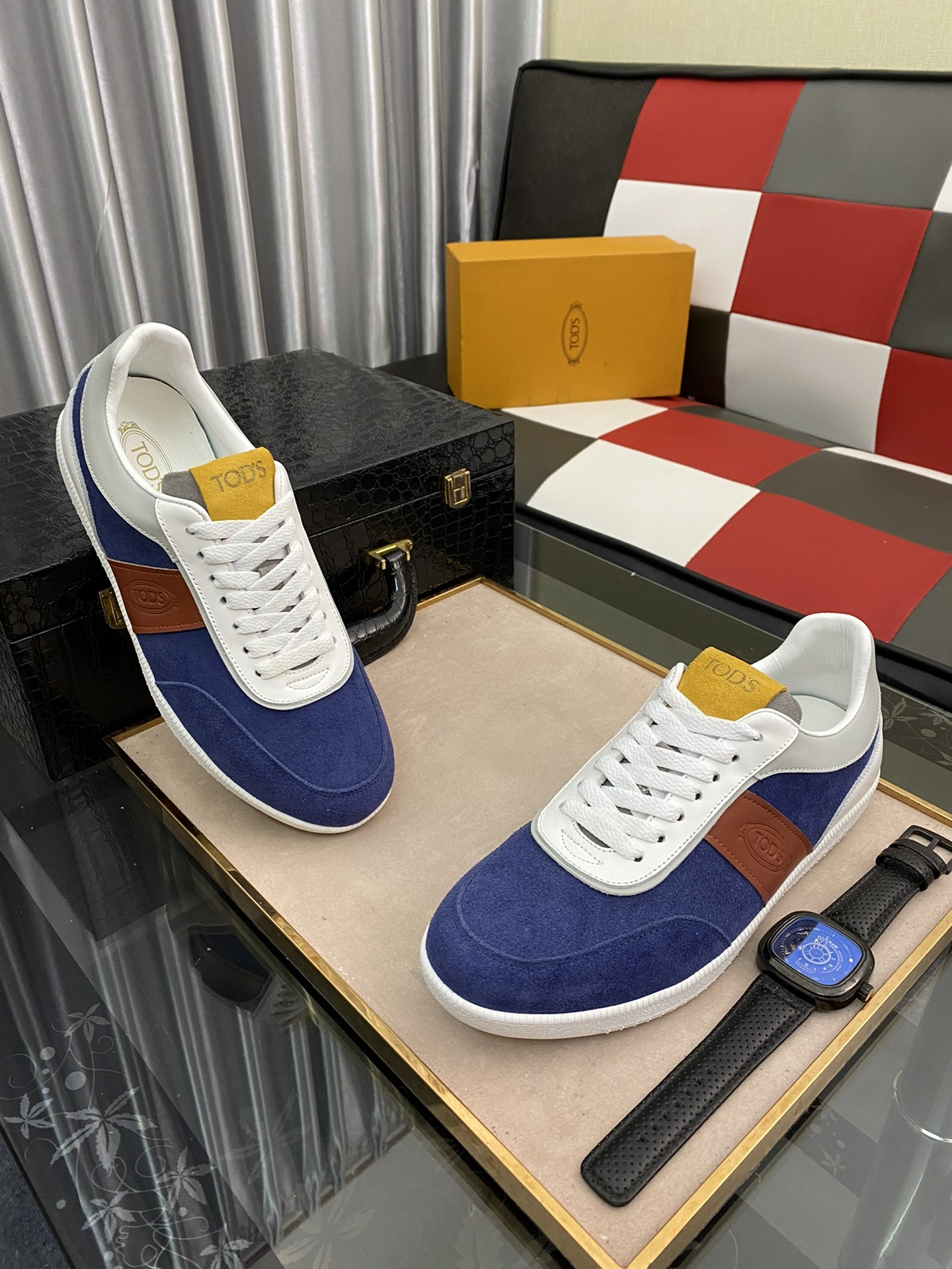 TOD'S Tabs Sneaker 3 - vstockx