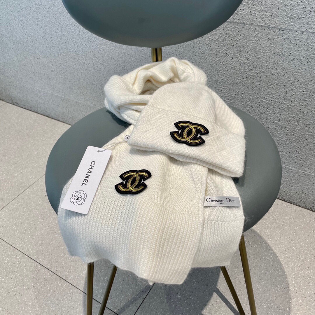 Hat & Scarf Chanel 2 - vstockx