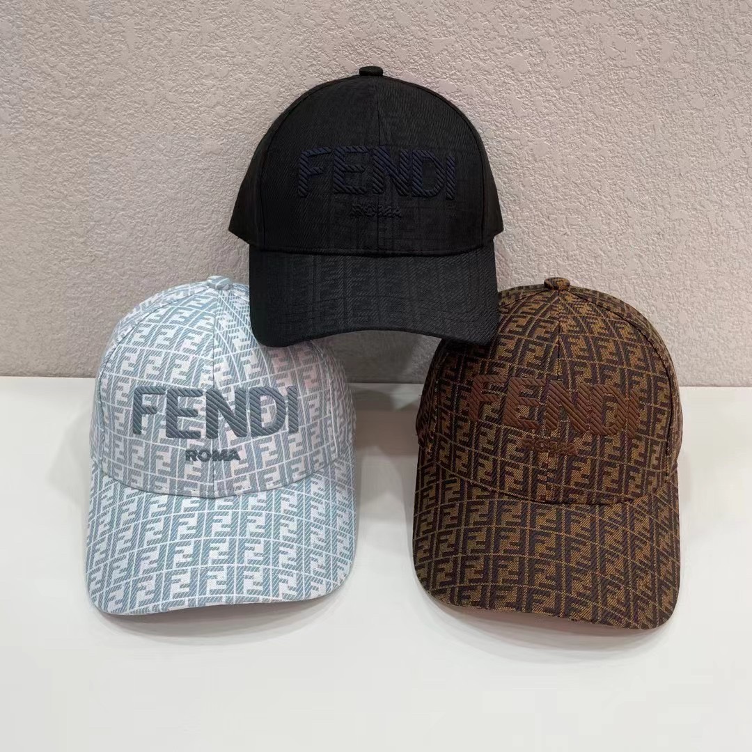 Streetwear Hat Fendi 329180 - vstockx
