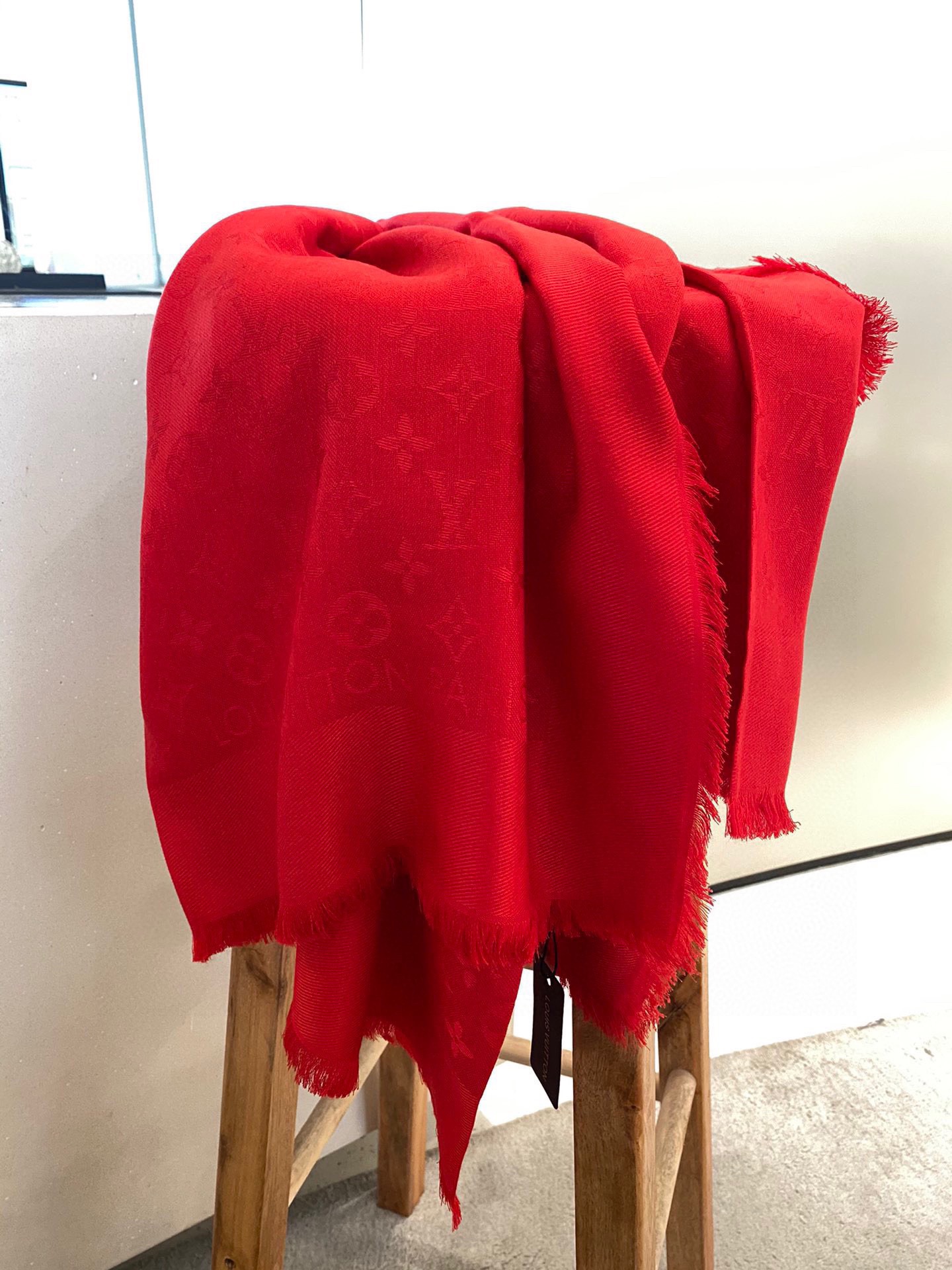 Streetwear Scarf LV 328945 SIZE:140*140cm - vstockx