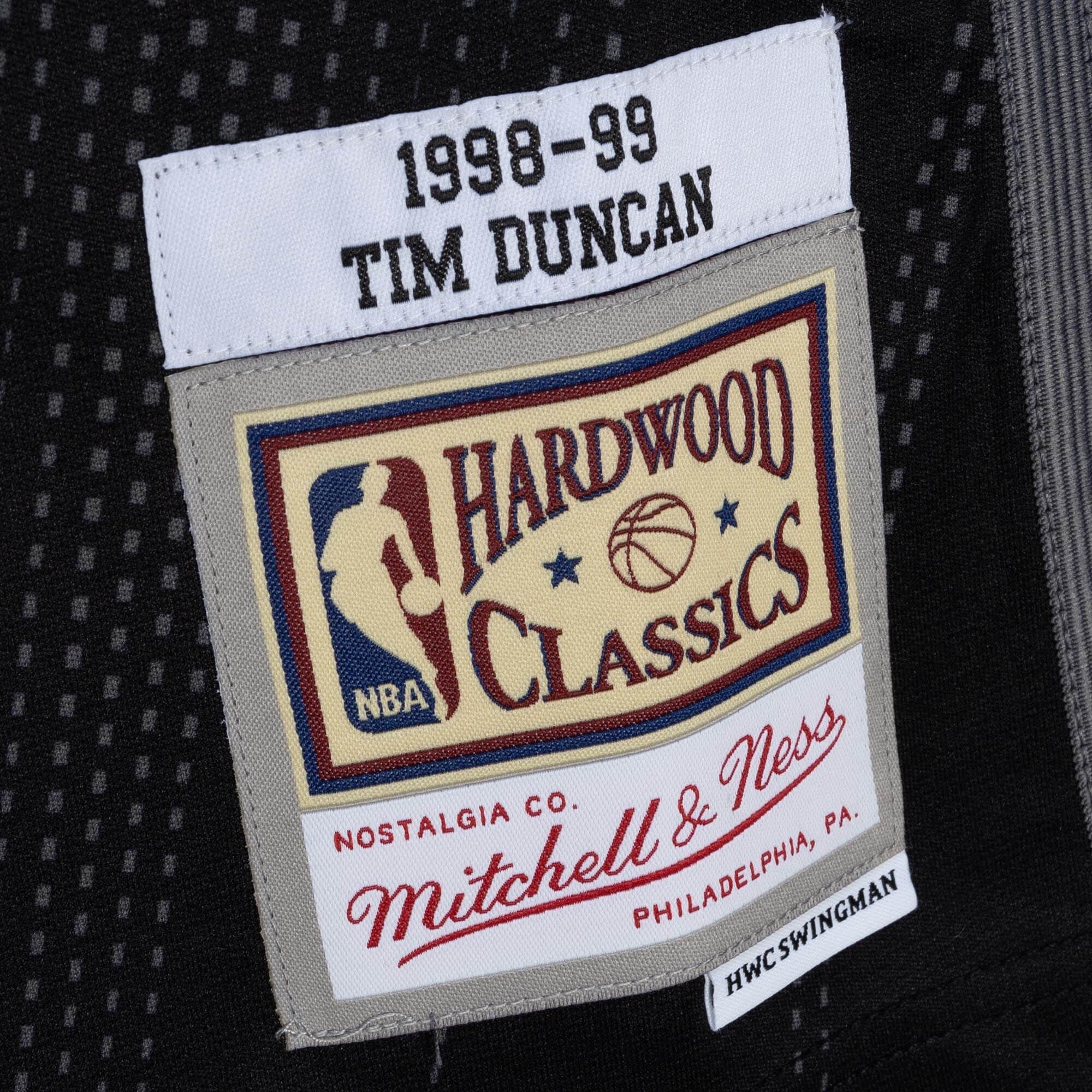 Monochrome Swingman Tim Duncan San Antonio Spurs 1998-99 Jersey - vstockx