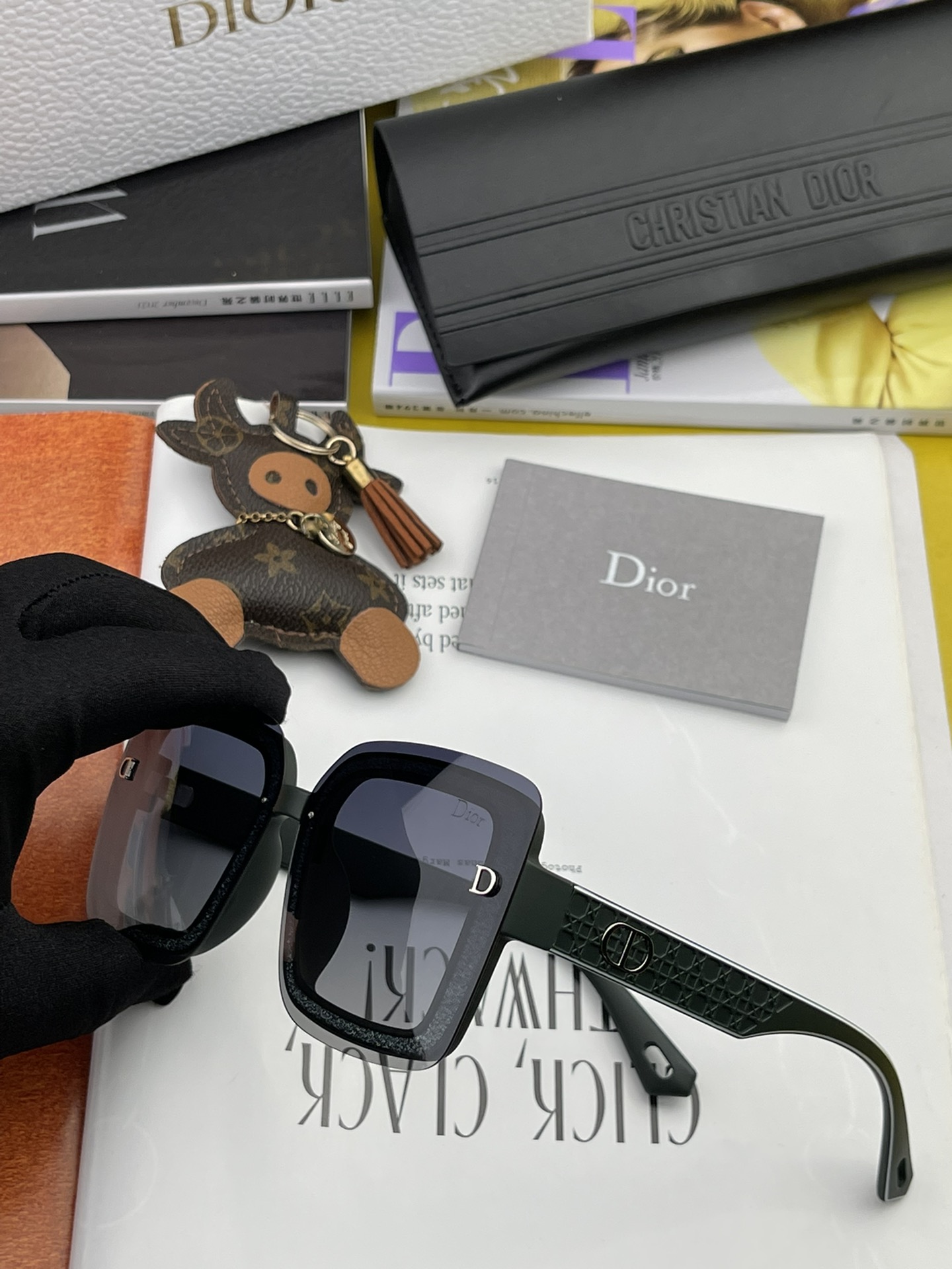 sunglasses Dior CD7029 - vstockx