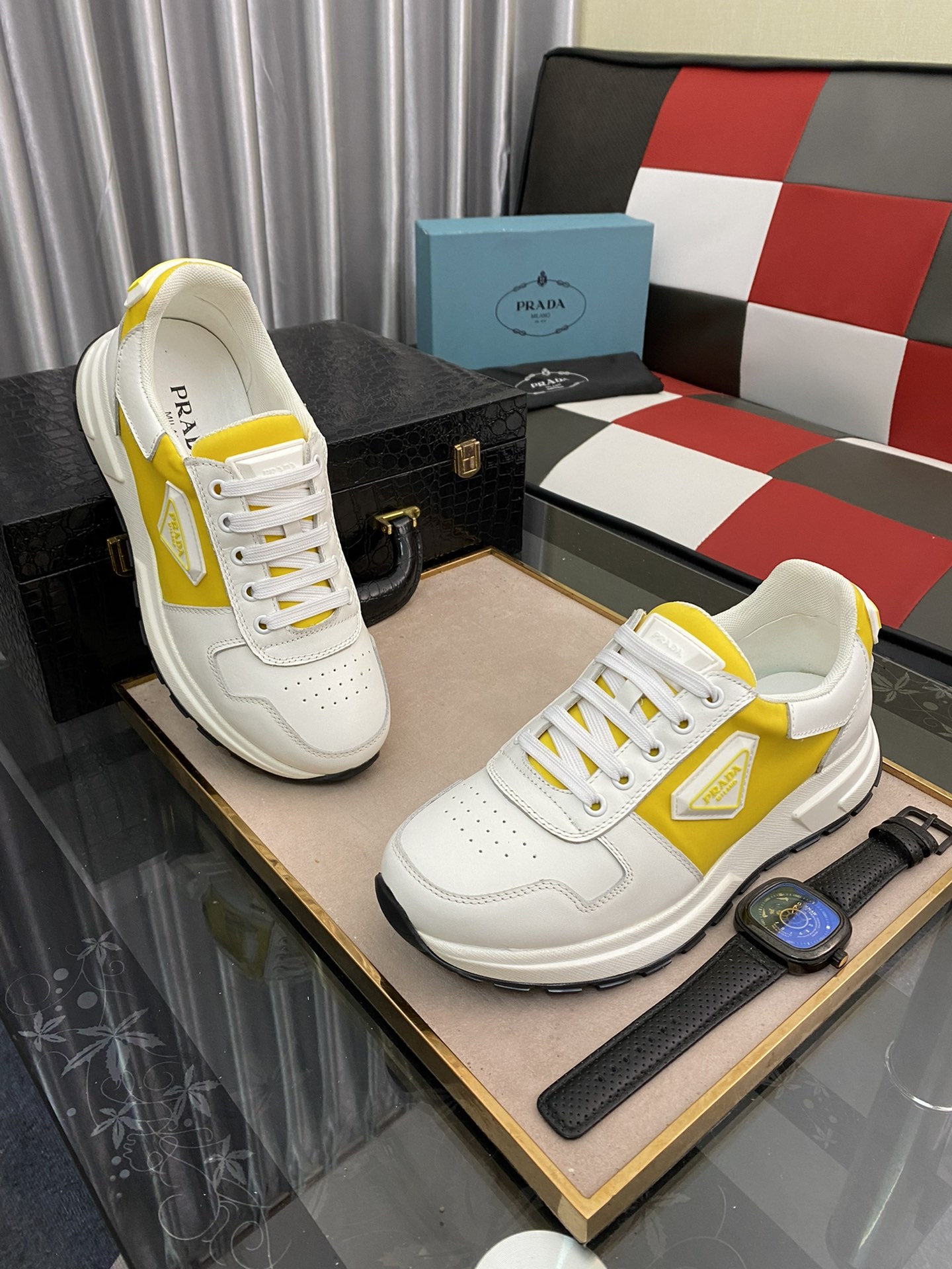 Prada Low Top sneaker 9 - vstockx