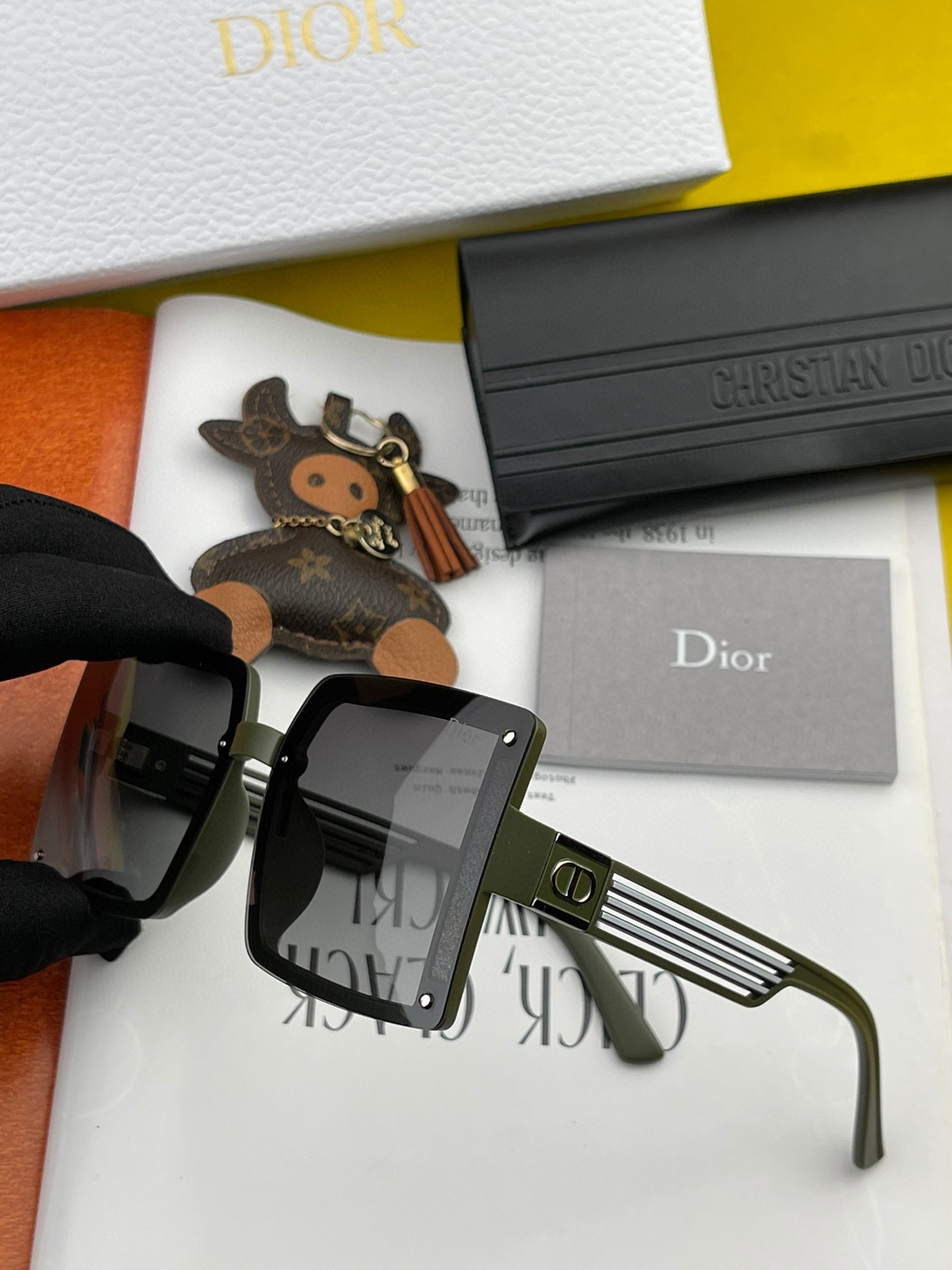 sunglasses Dior D1297 - vstockx