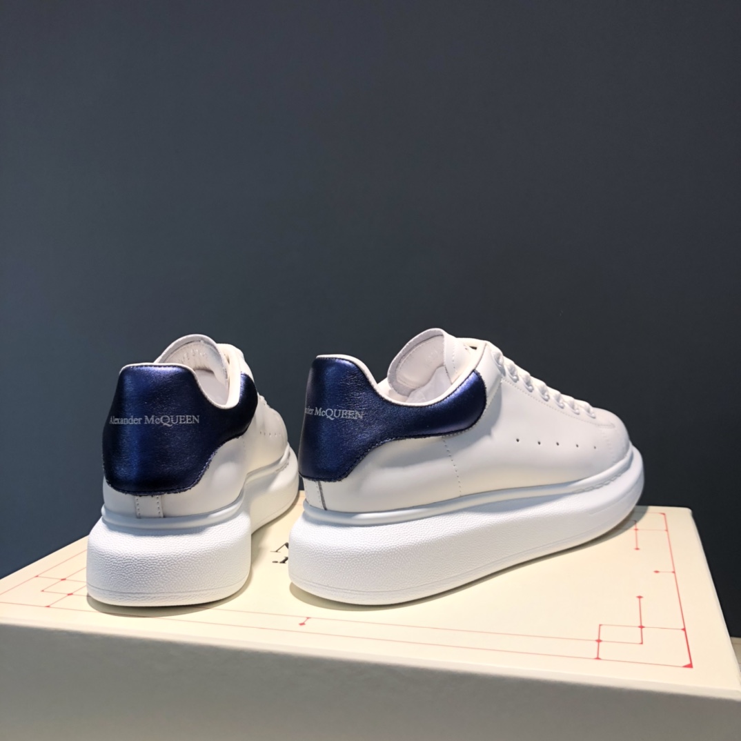 Alexander McQueen Oversized Dark Blue Leather - vstockx