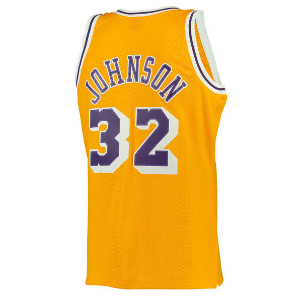 Men's Los Angeles Lakers Magic Johnson Mitchell & Ness Gold 1984-85 Hardwood Classics Swingman Jersey - vstockx