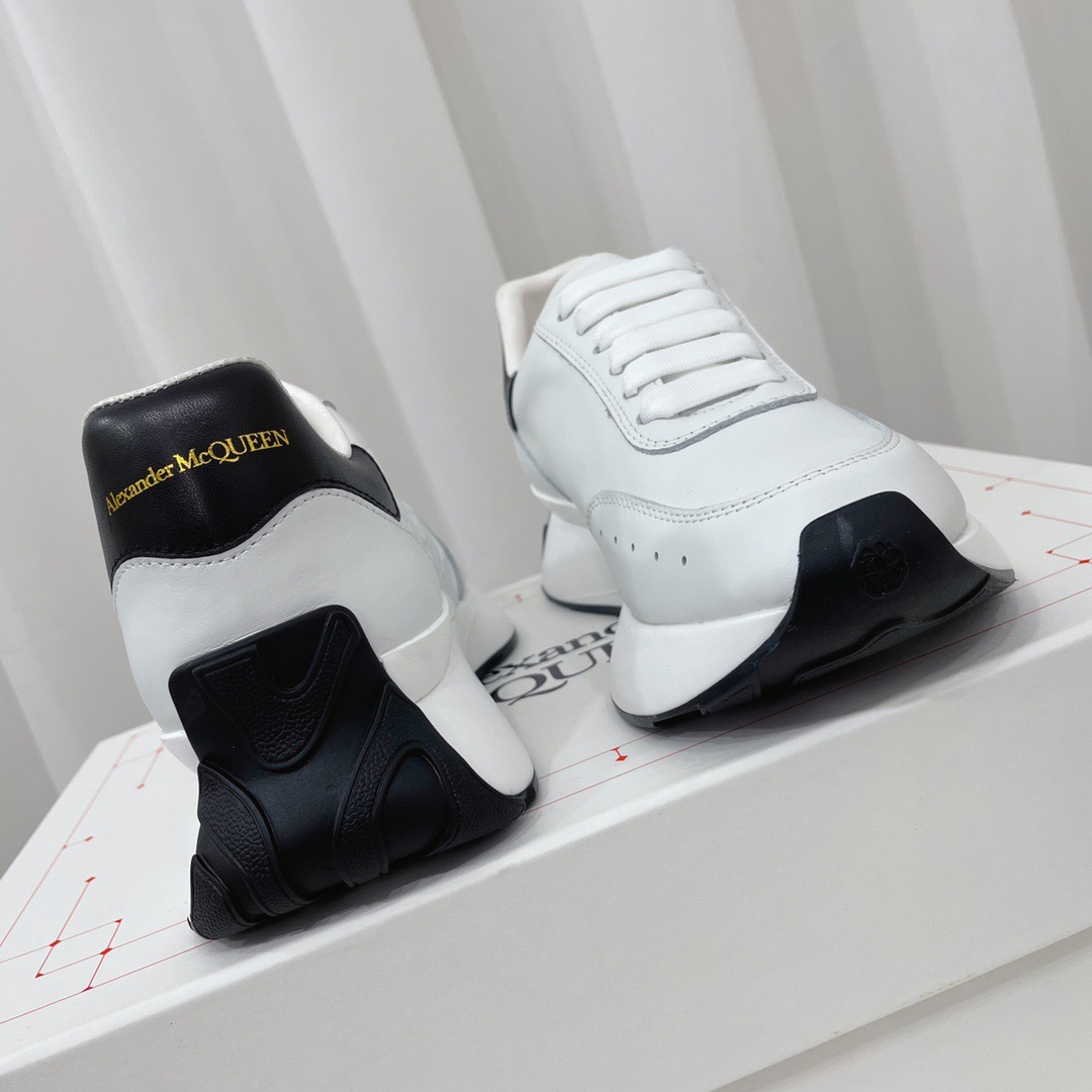 Alexande McQueen Breathable Mesh Sand Inside 4.5cm Size 35-40 - vstockx