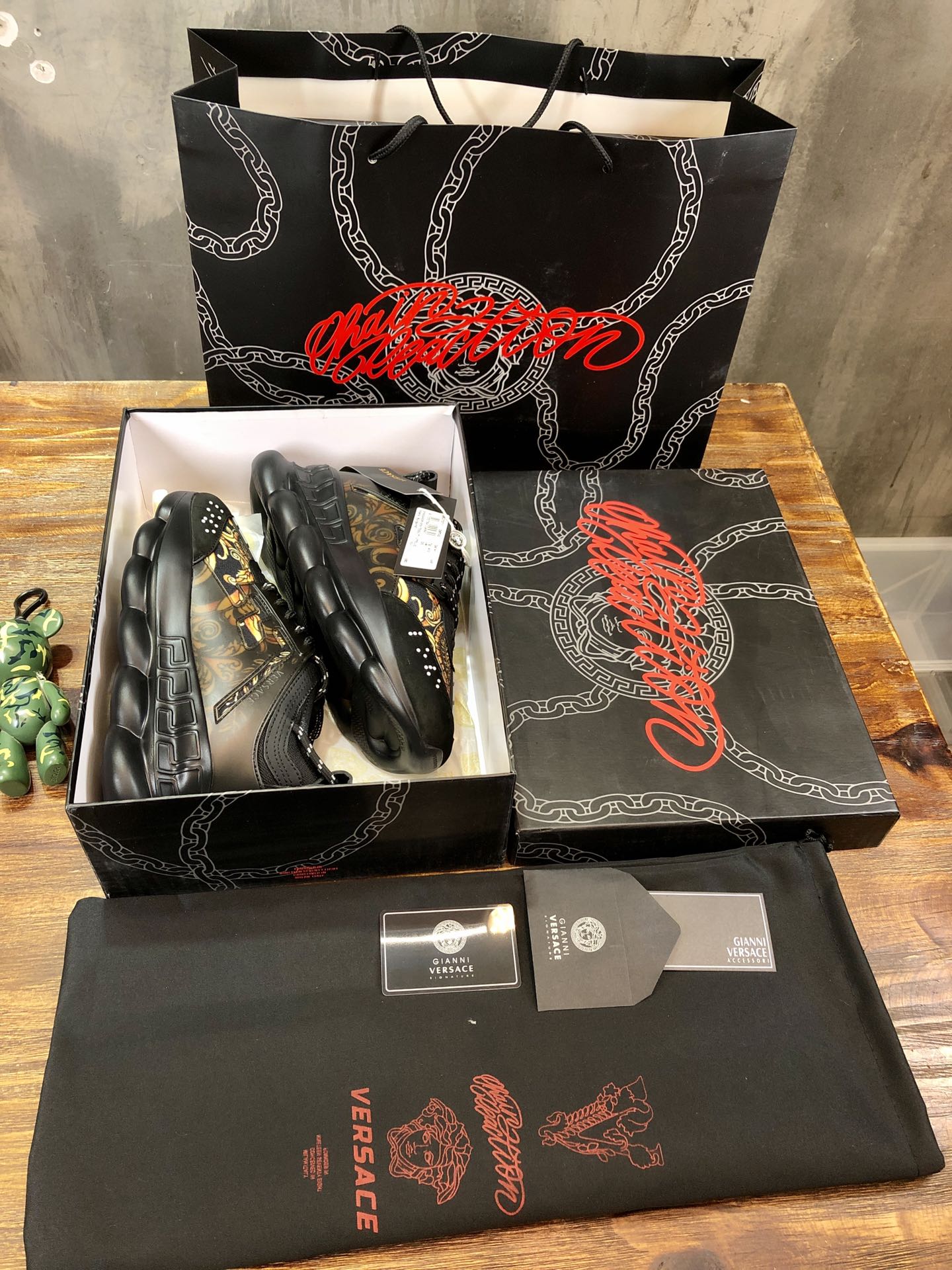 Versace Chain Reaction Central Greek Key Print Black - vstockx