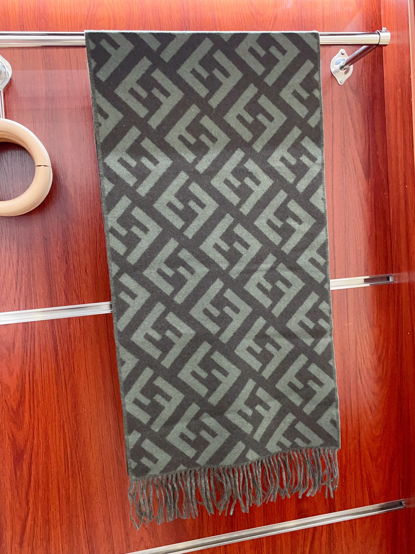 Streetwear Hat Fendi 328872 - vstockx