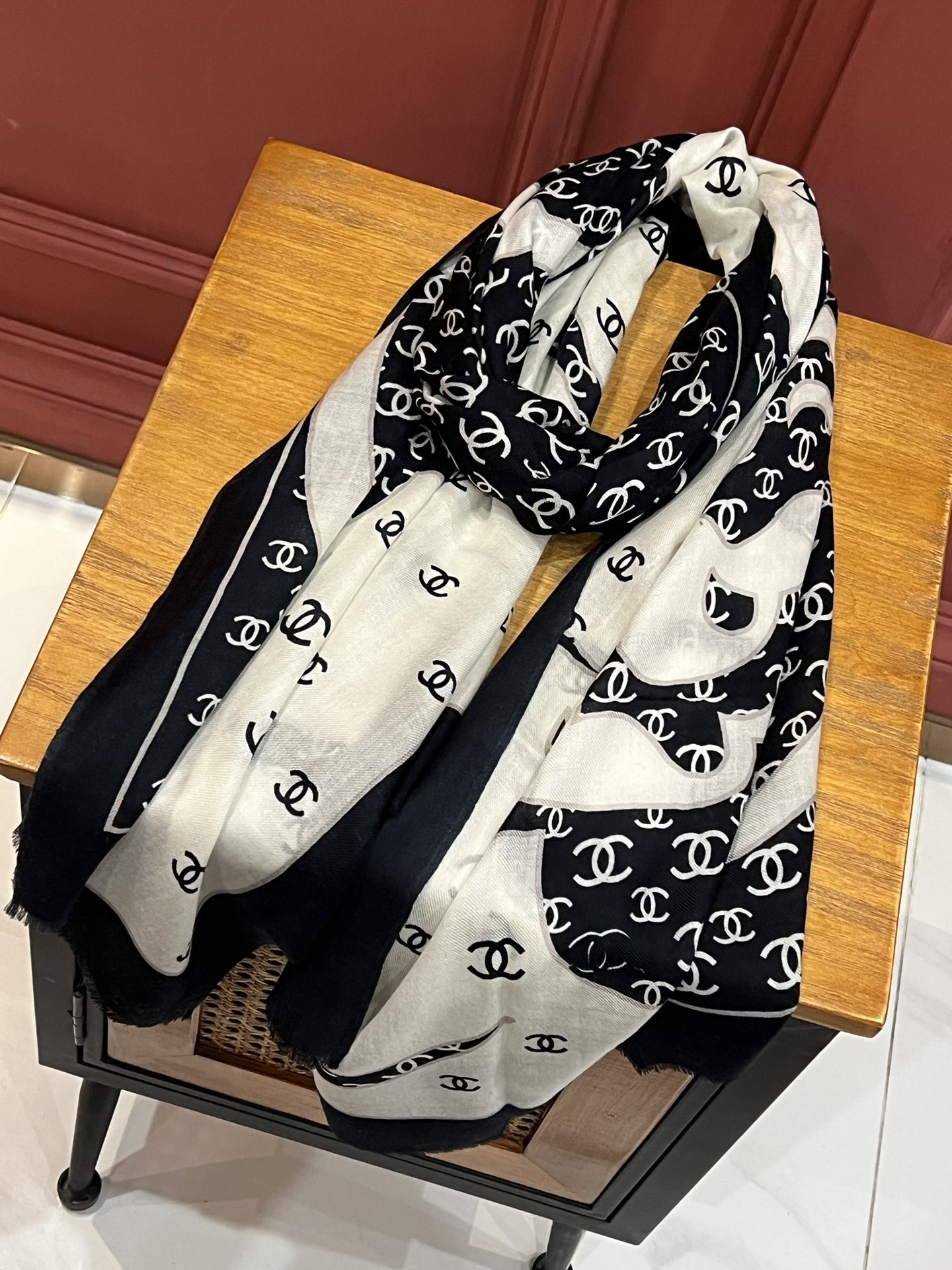 Streetwear Scarf CHANEL 328971 size:100*200cm - vstockx