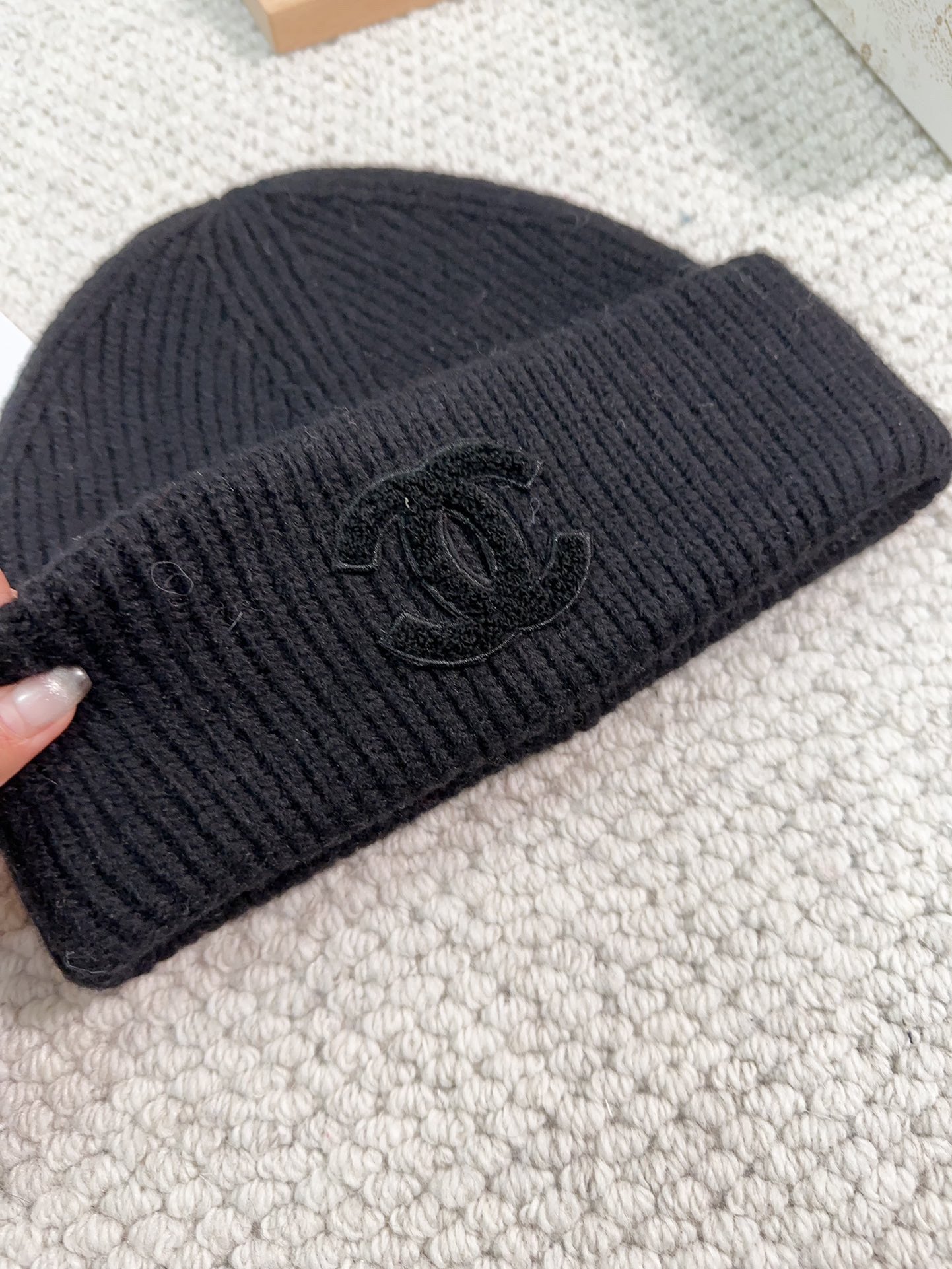 Streetwear Hat Chanel 329321 - vstockx