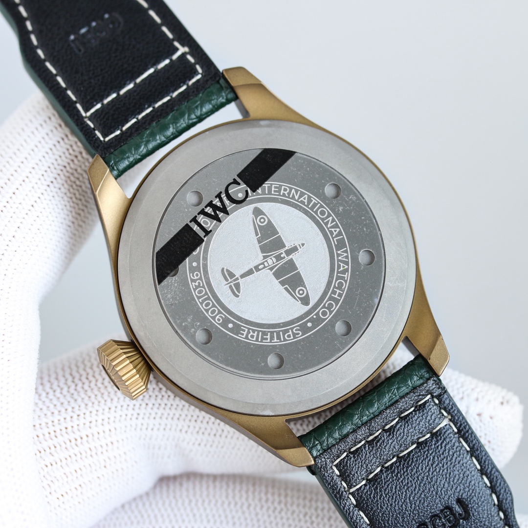 Watches IWS 323060 size:43 mm - vstockx
