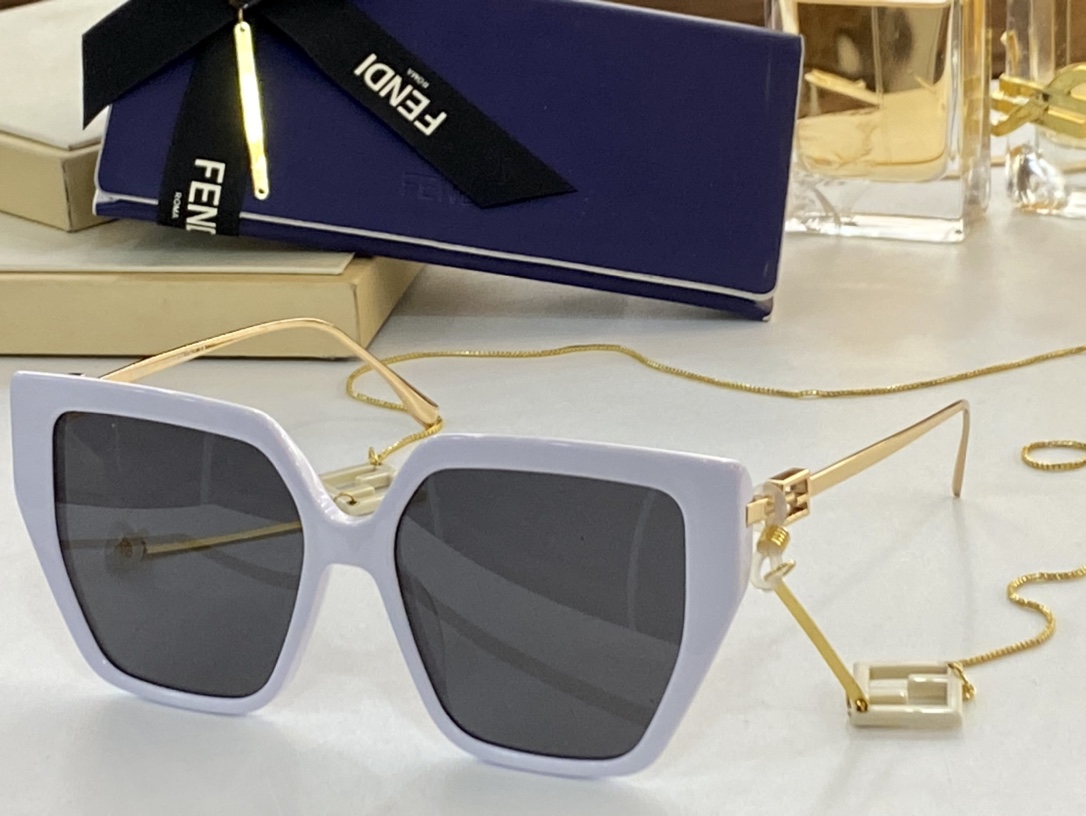 Sunglasses Fendi FF40012 size:55��18-145 - vstockx
