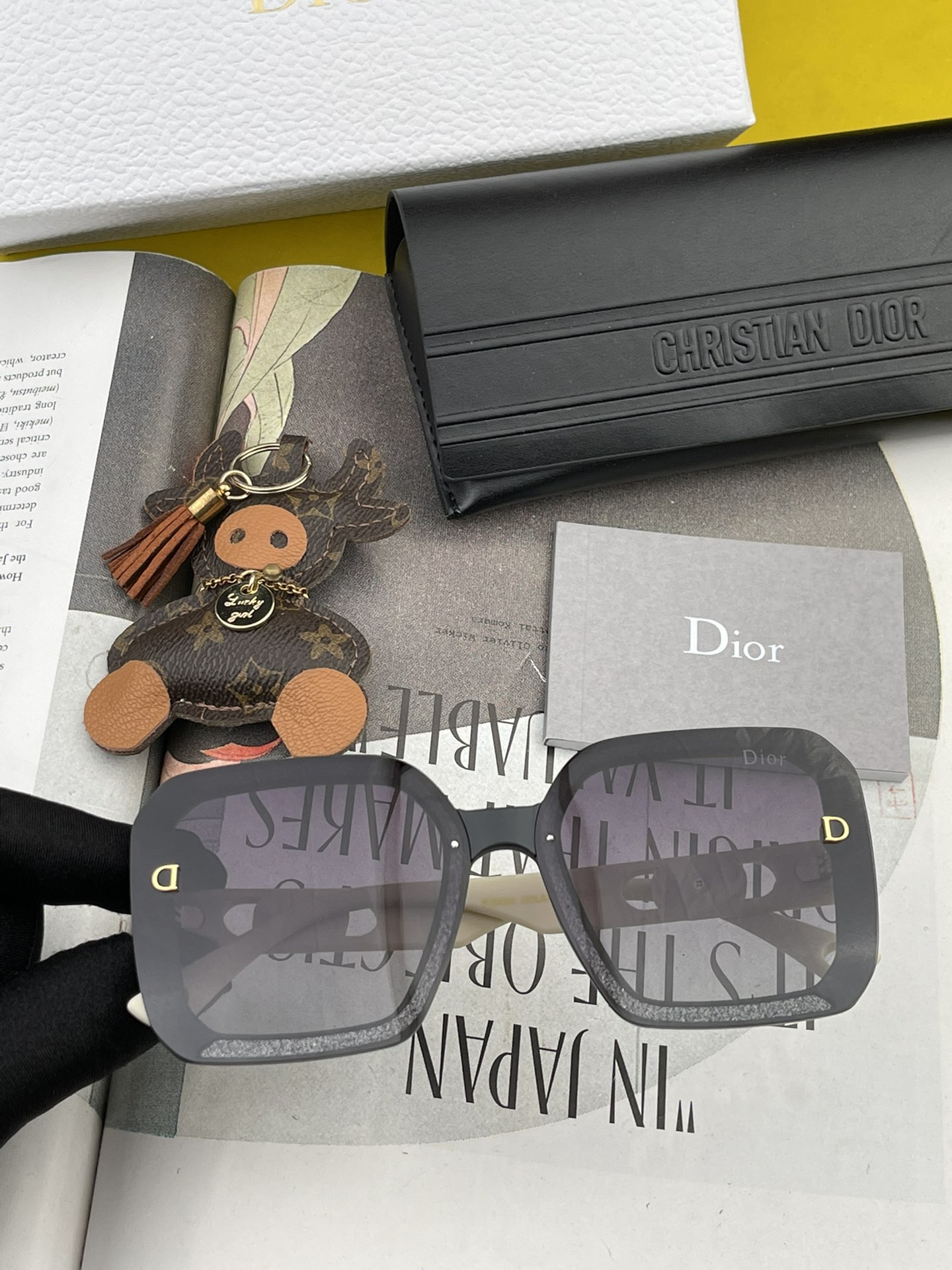 sunglasses Dior D4292 - vstockx