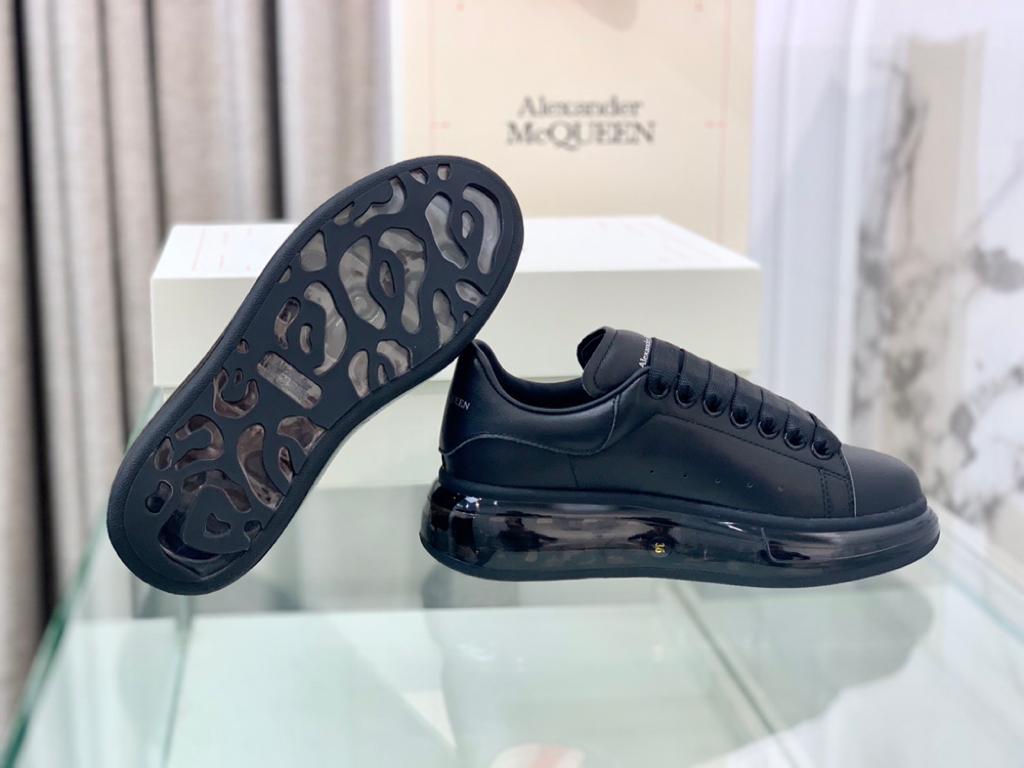 Alexander McQueen Oversized Black Shiny Sole - vstockx