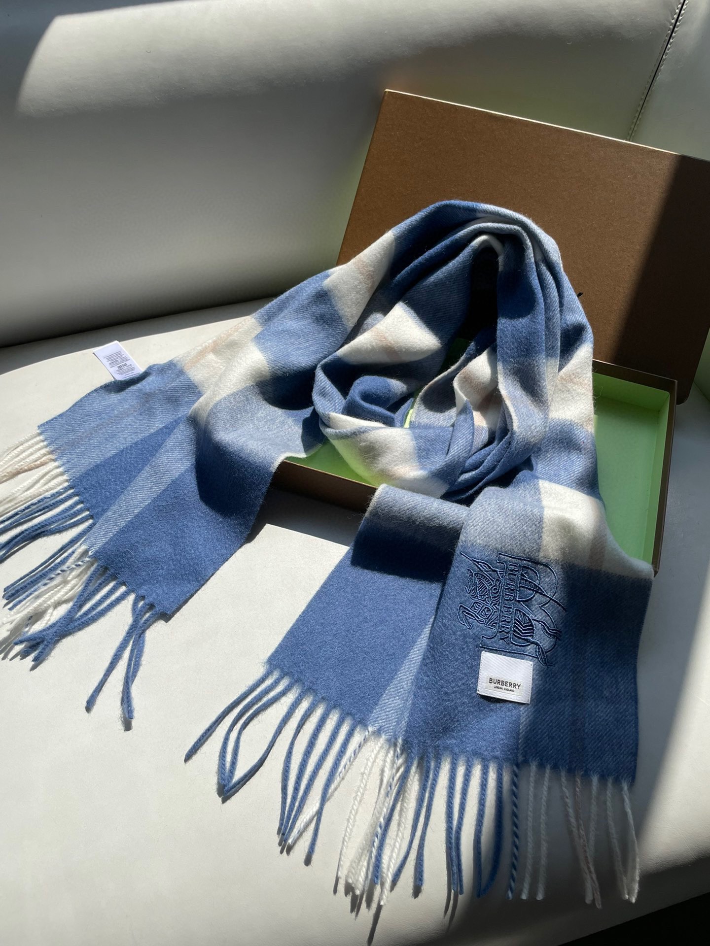 Streetwear Scarf Burberry 329088 size:180*35cm - vstockx