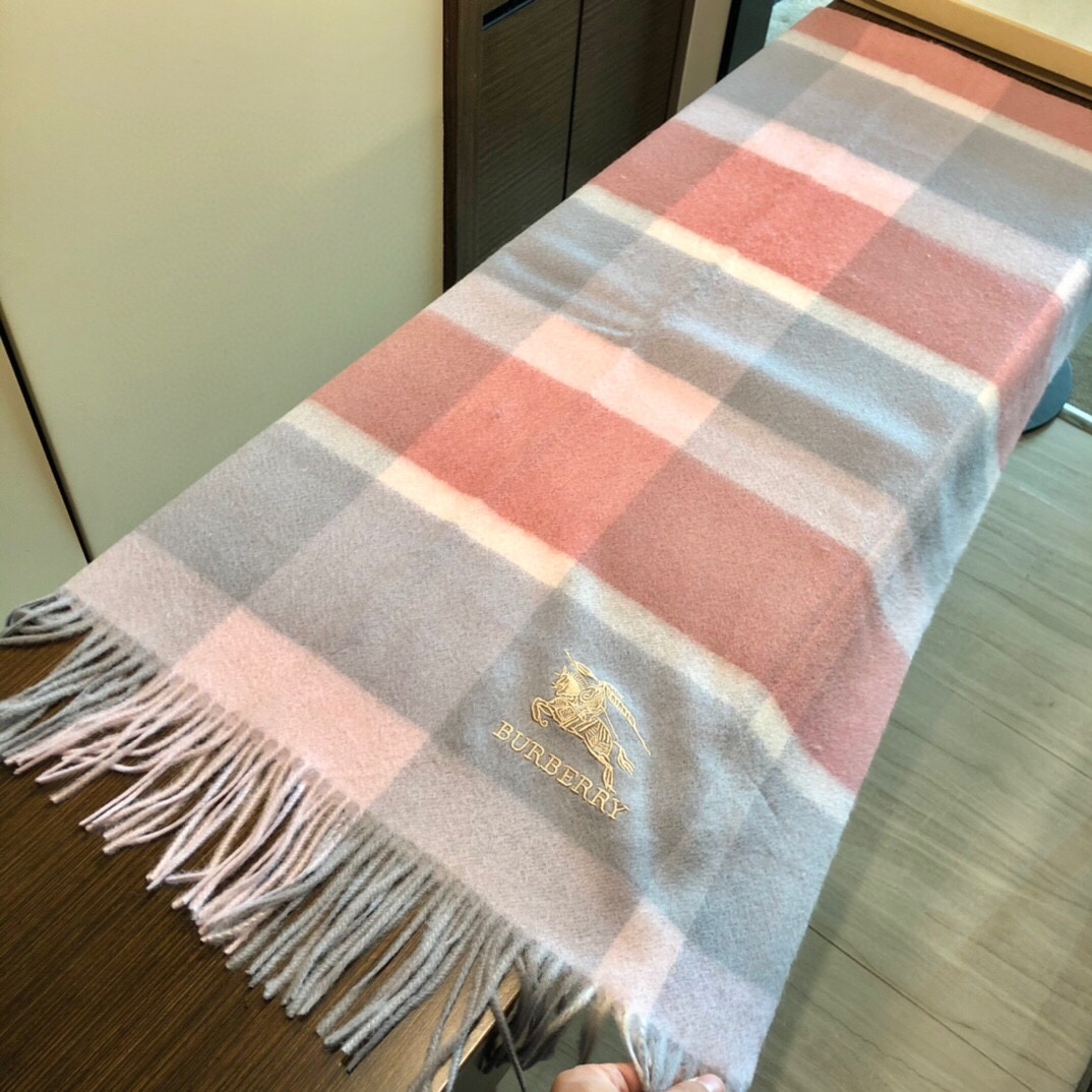 Streetwear Scarf Burberry 329081 size:70x200cm - vstockx