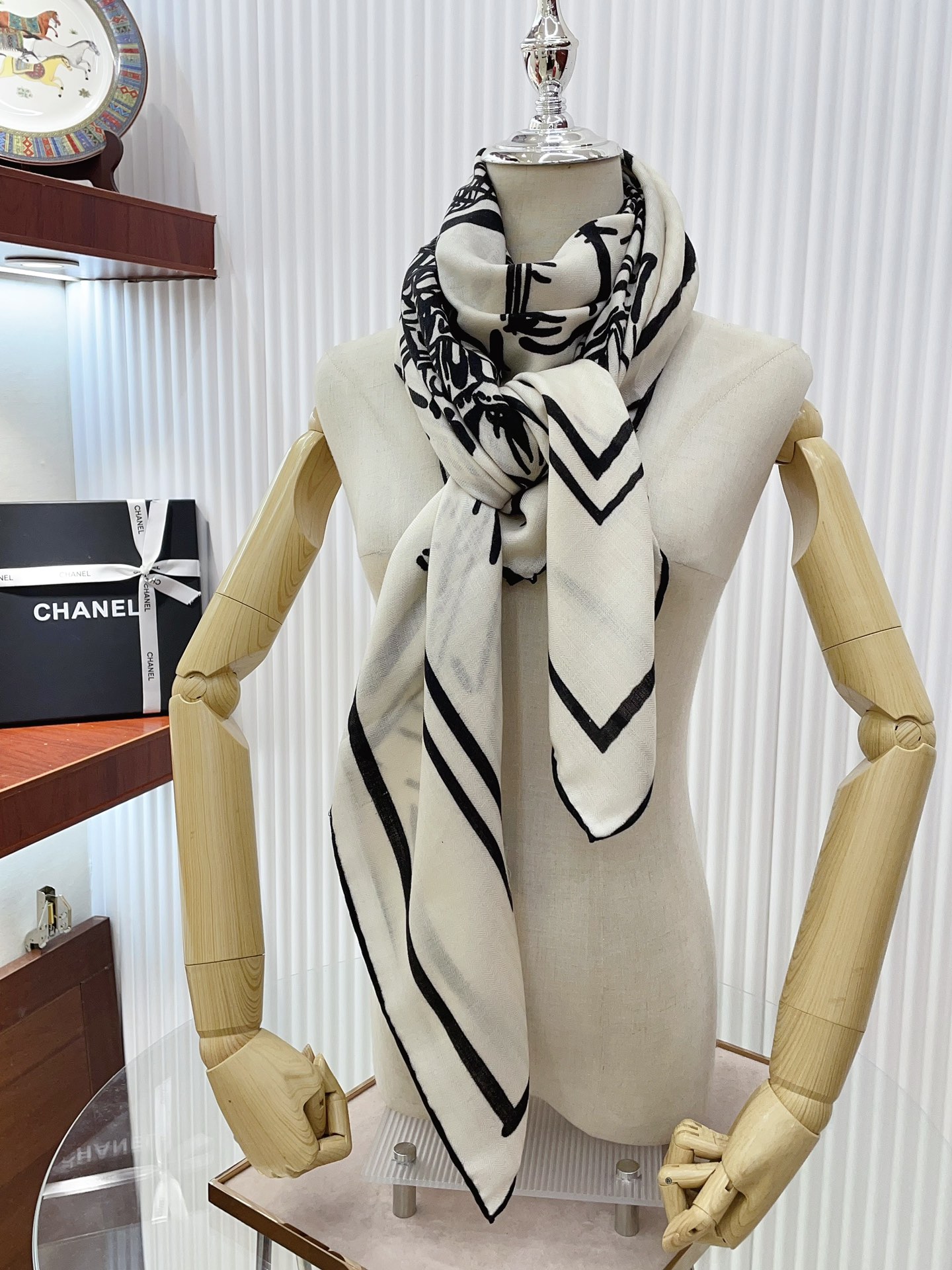 Streetwear Scarf CHANEL 328858 SIZE:140*140cm - vstockx