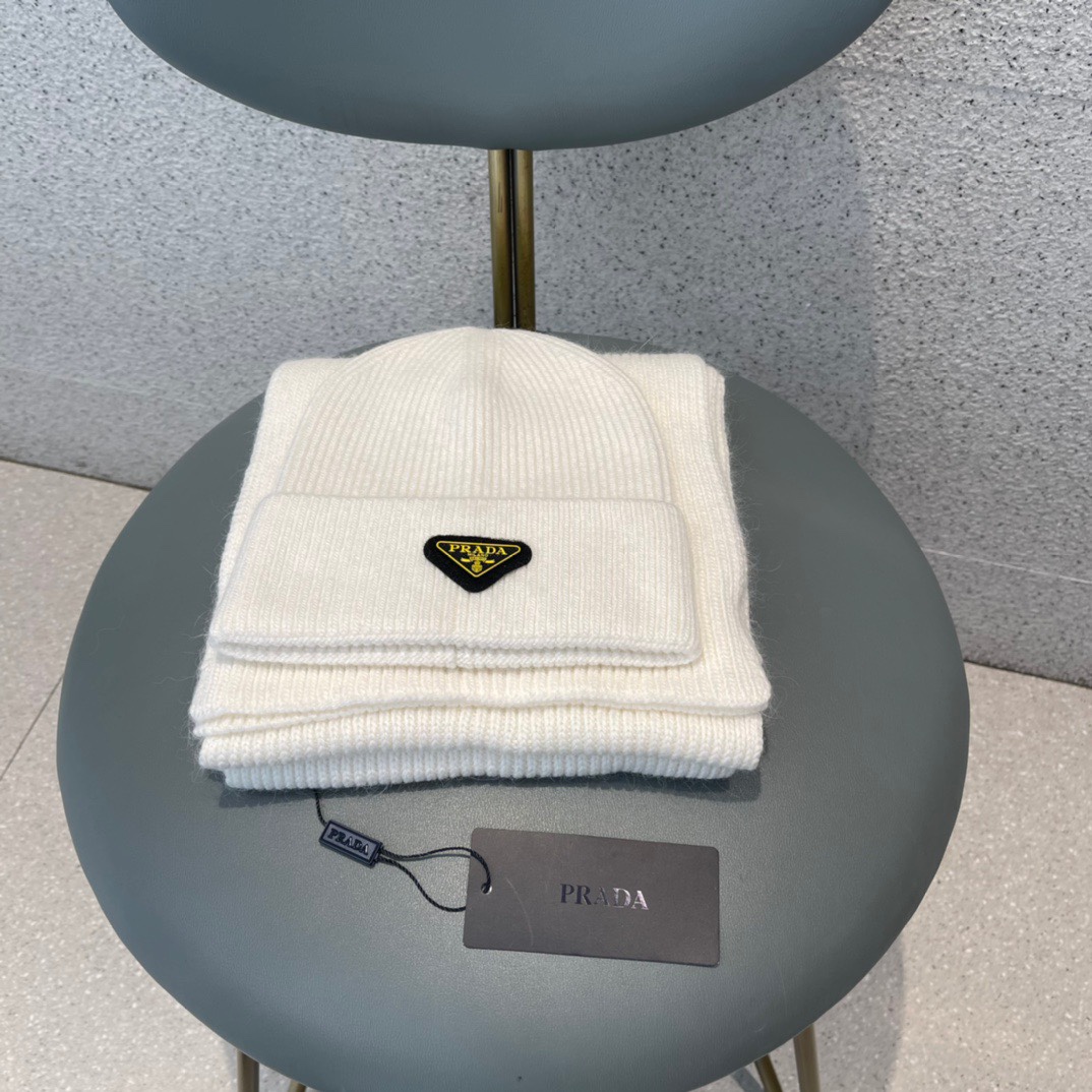 Hat & Scarf Prada 4 - vstockx