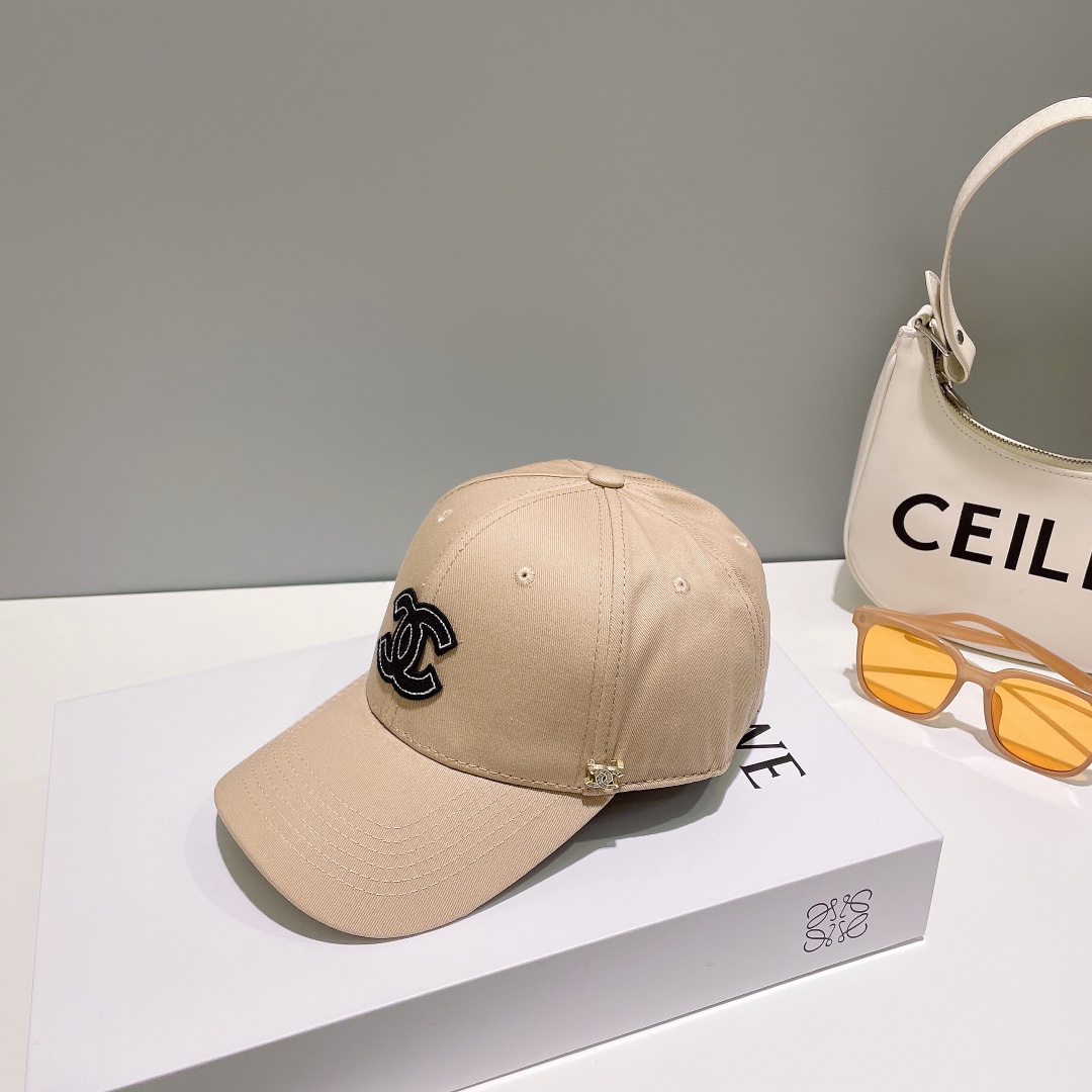 Streetwear Hat Chanel 329028 - vstockx