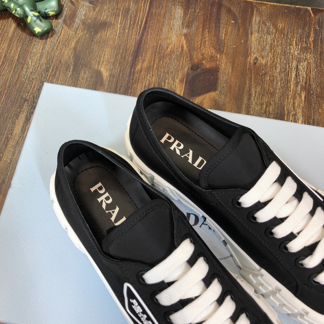 Prada Double Wheel sneaker 5 - vstockx