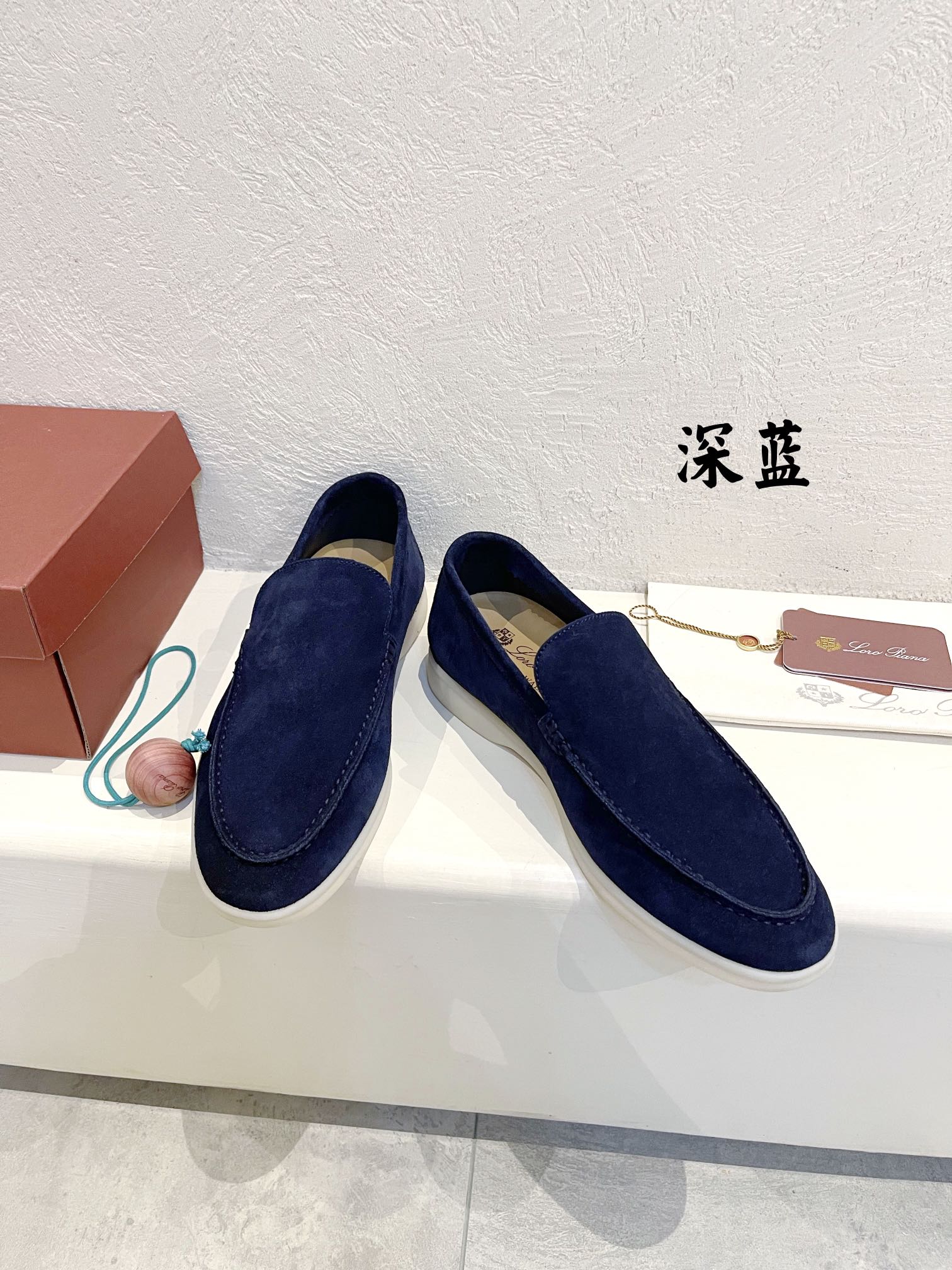 Loro Piana shoes 200 - vstockx