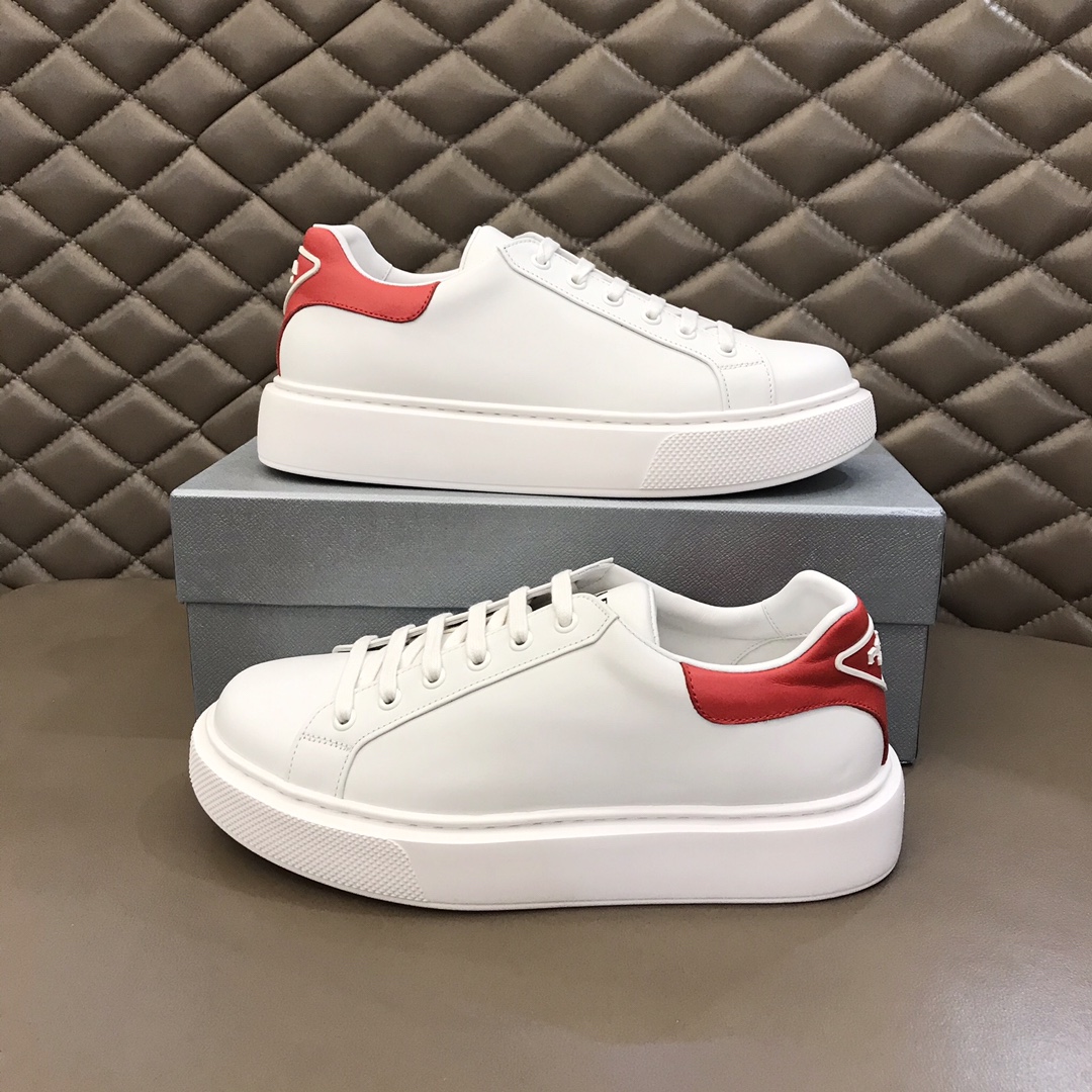 Prada Low Top sneaker 35 - vstockx