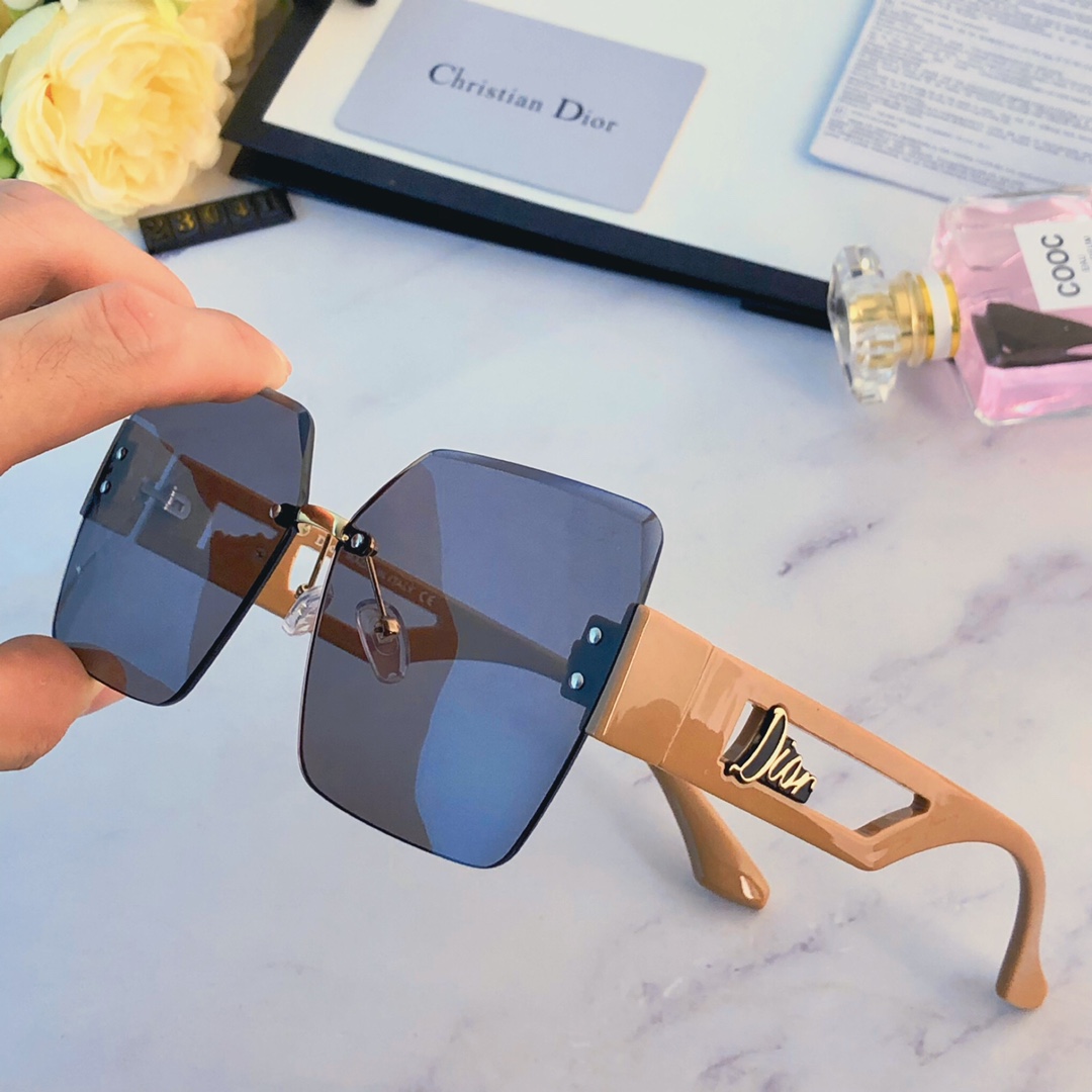 sunglasses Dior 22 - vstockx